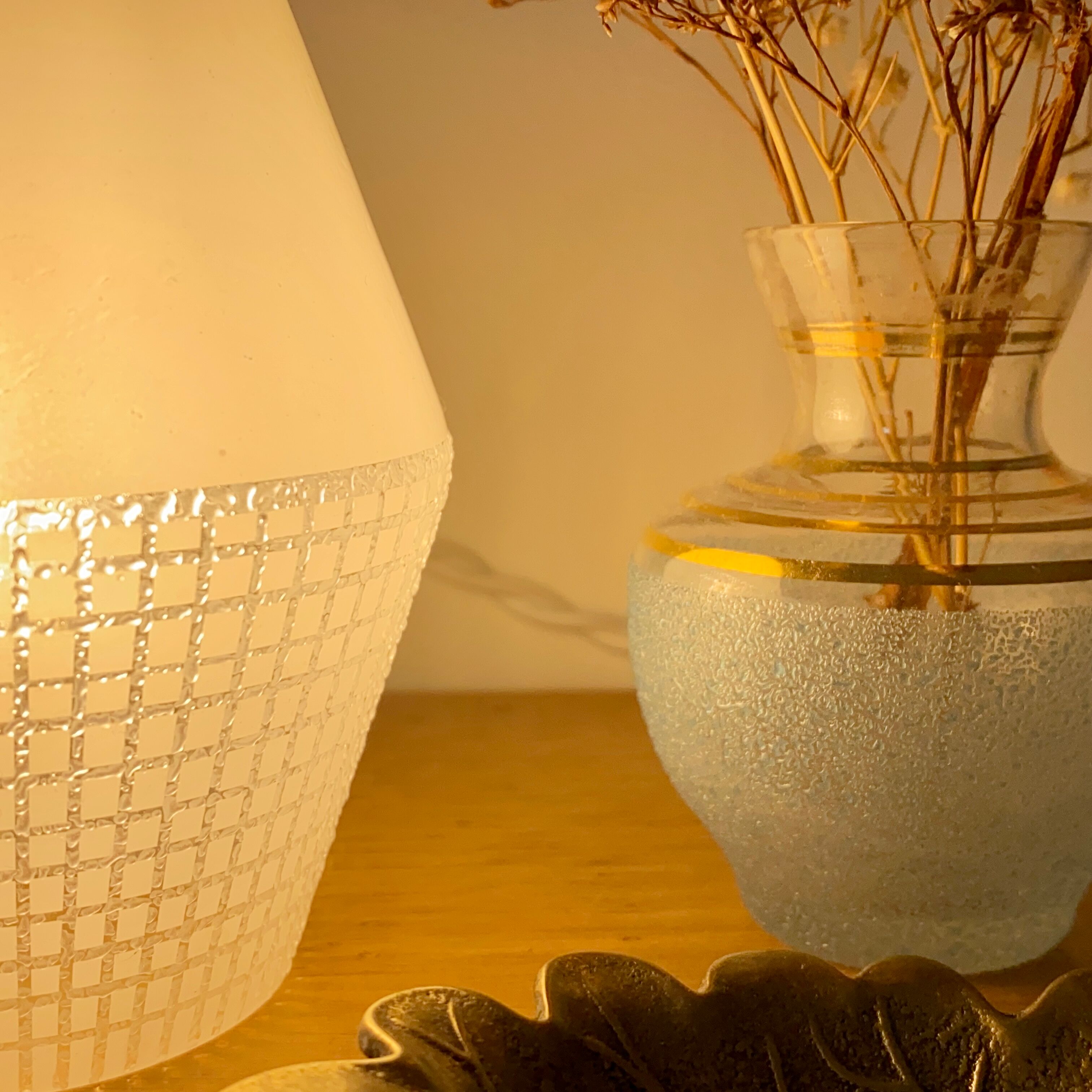 Vintage tulip walker in white opaline