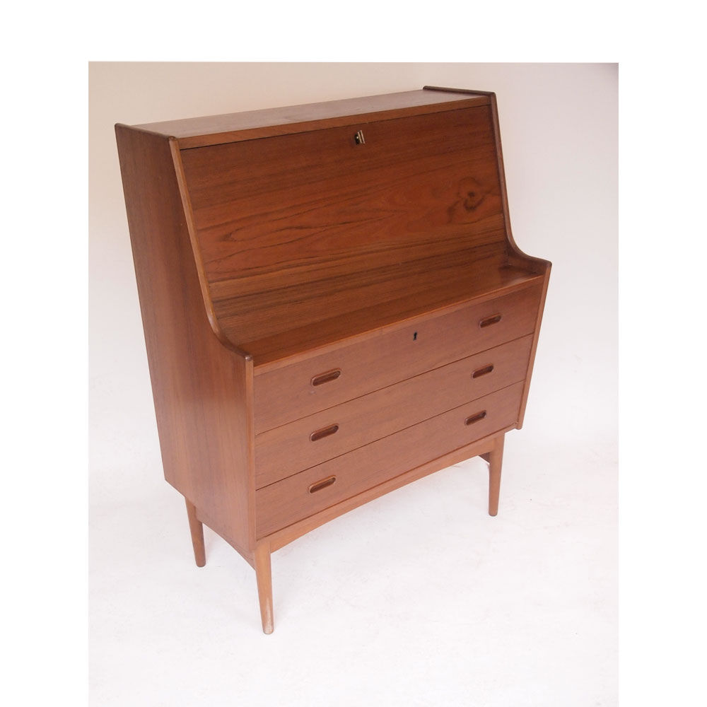 Danish Scandinavian Secretary Arne Whal Iversen vintage