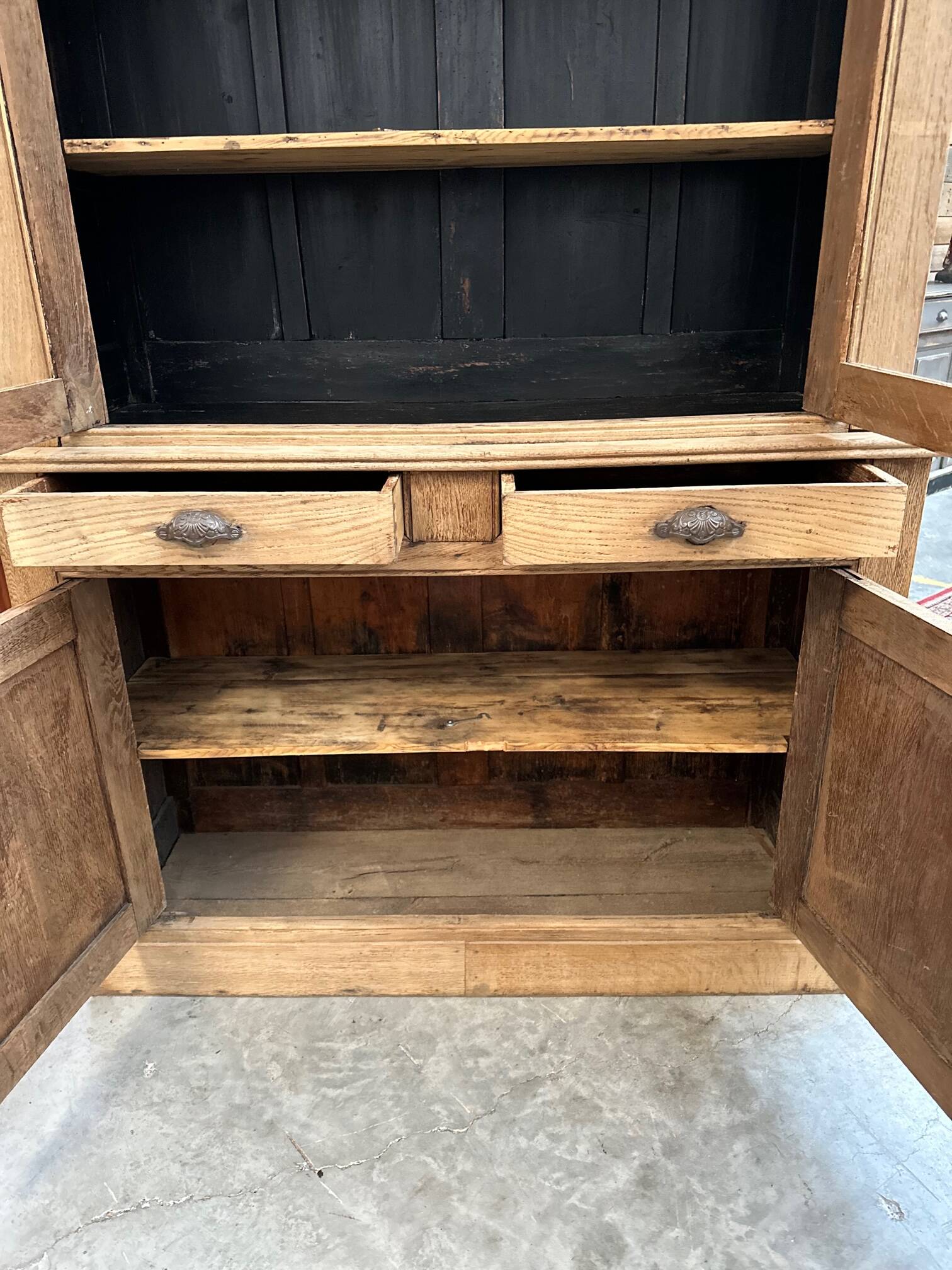 Late 19th century dresser in solid oak
