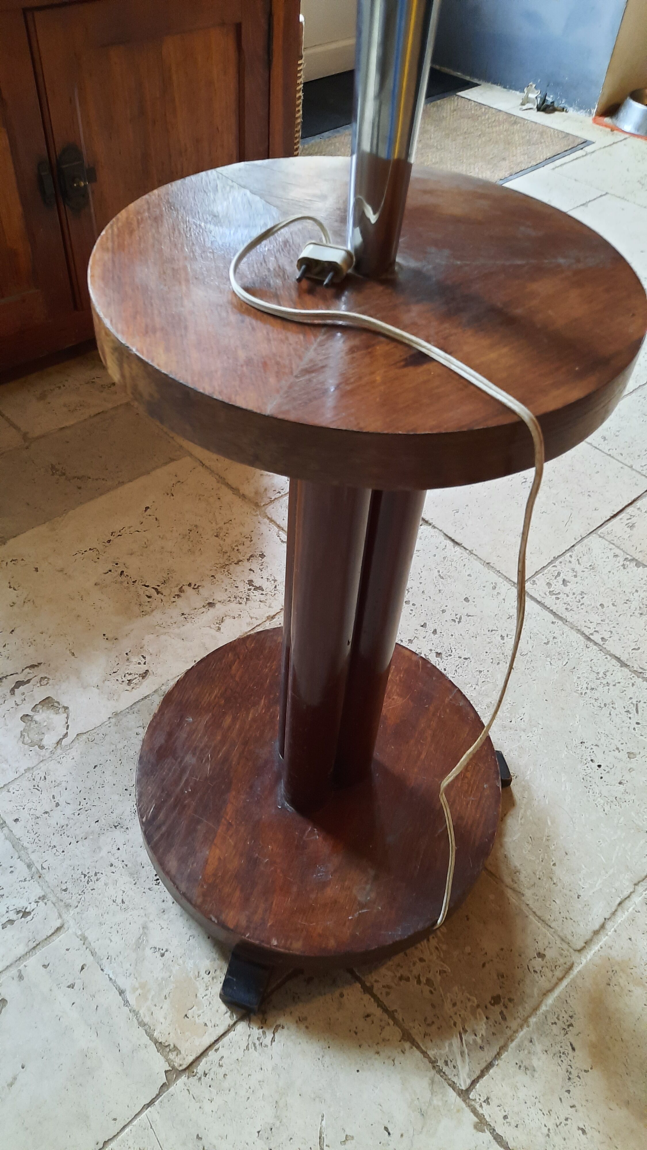 Art deco style floor lamp