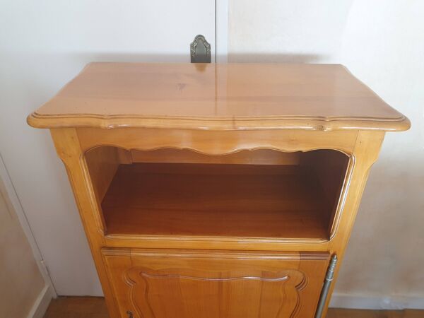 Vaisselier style Louis XV