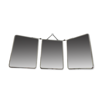 Triptych barber mirror, beveled, in chrome-plated brass, with chain