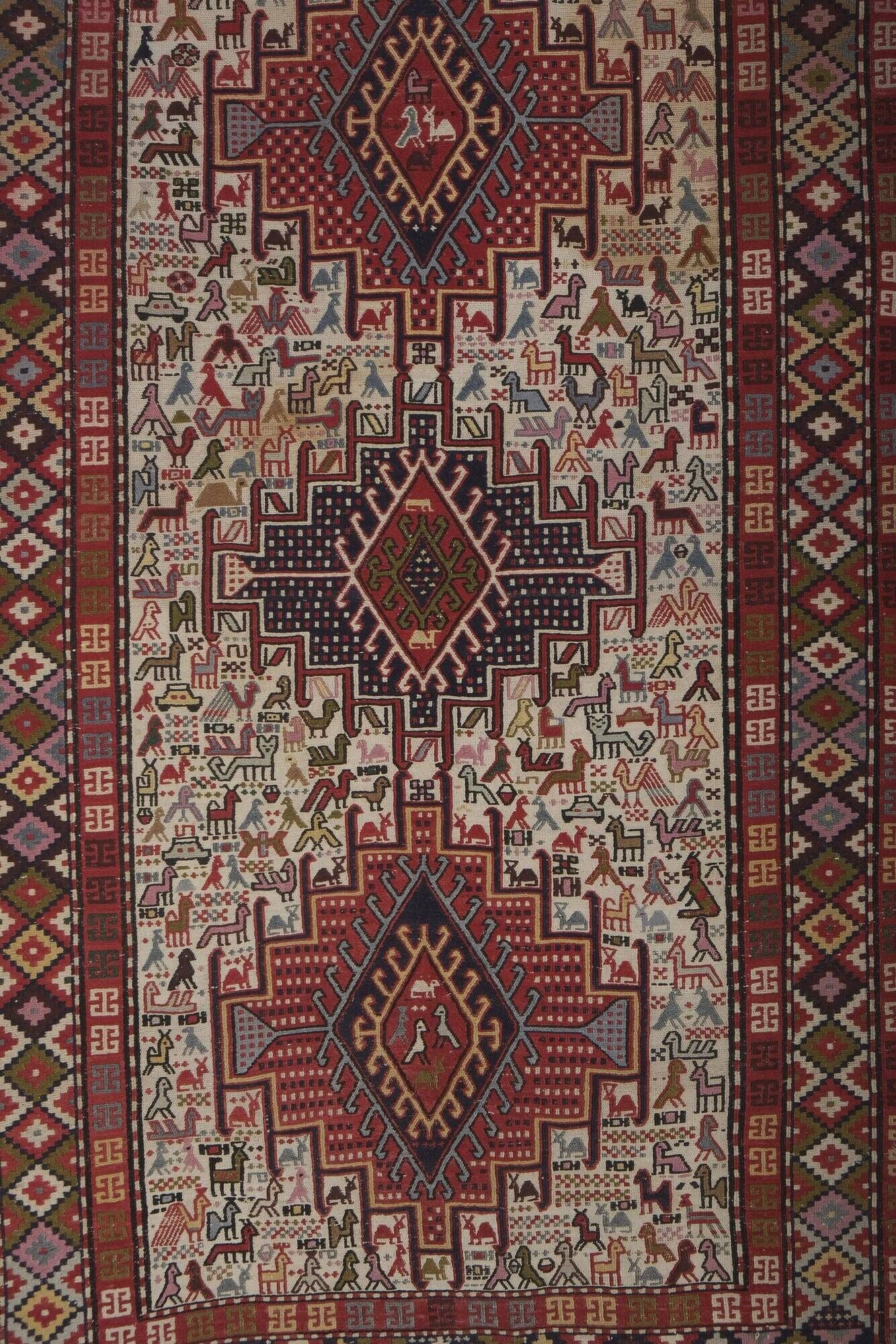 Vintage handmade Turkish rug 120x193 cm