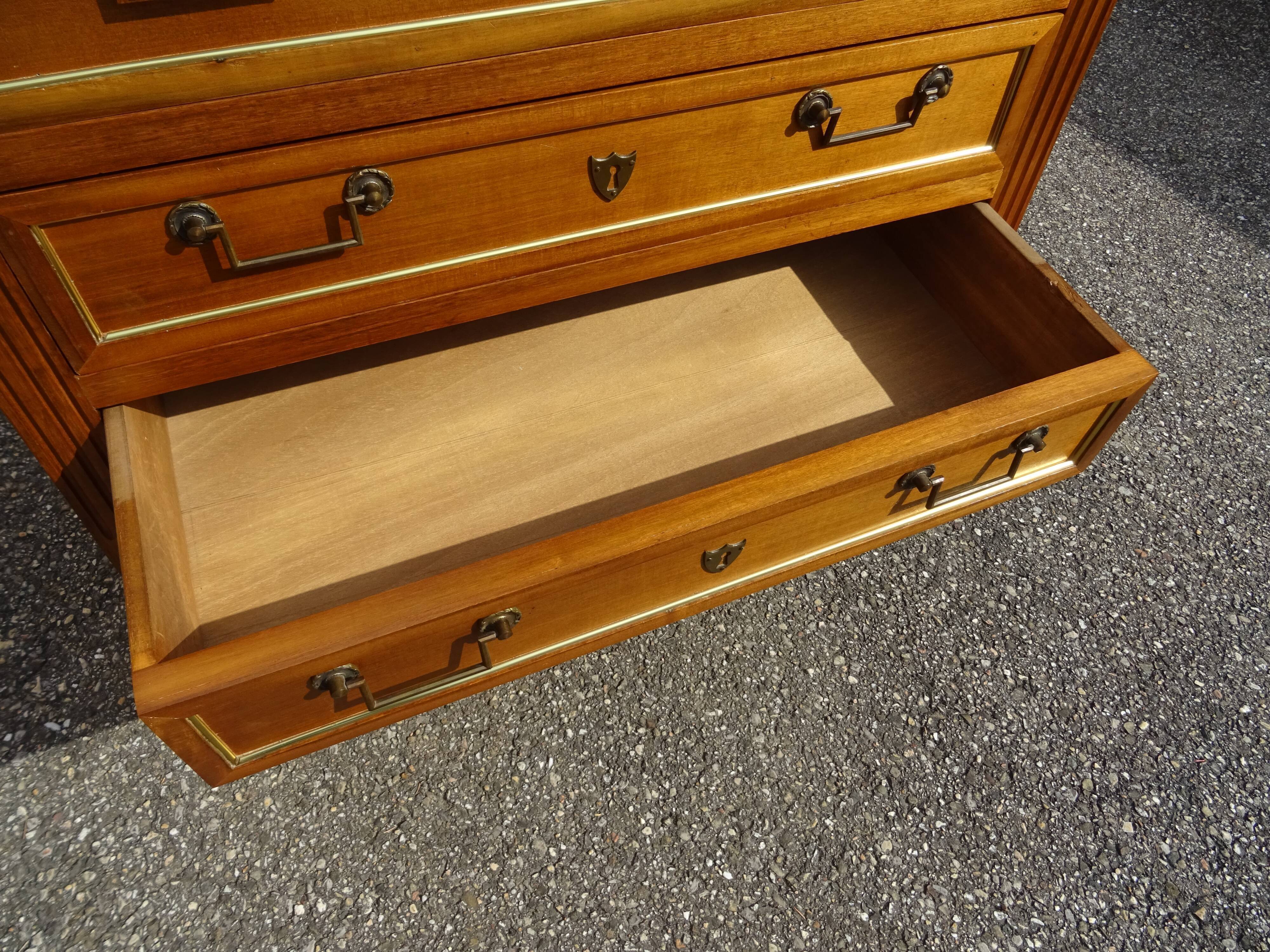 Commode de style directoire bois et laiton