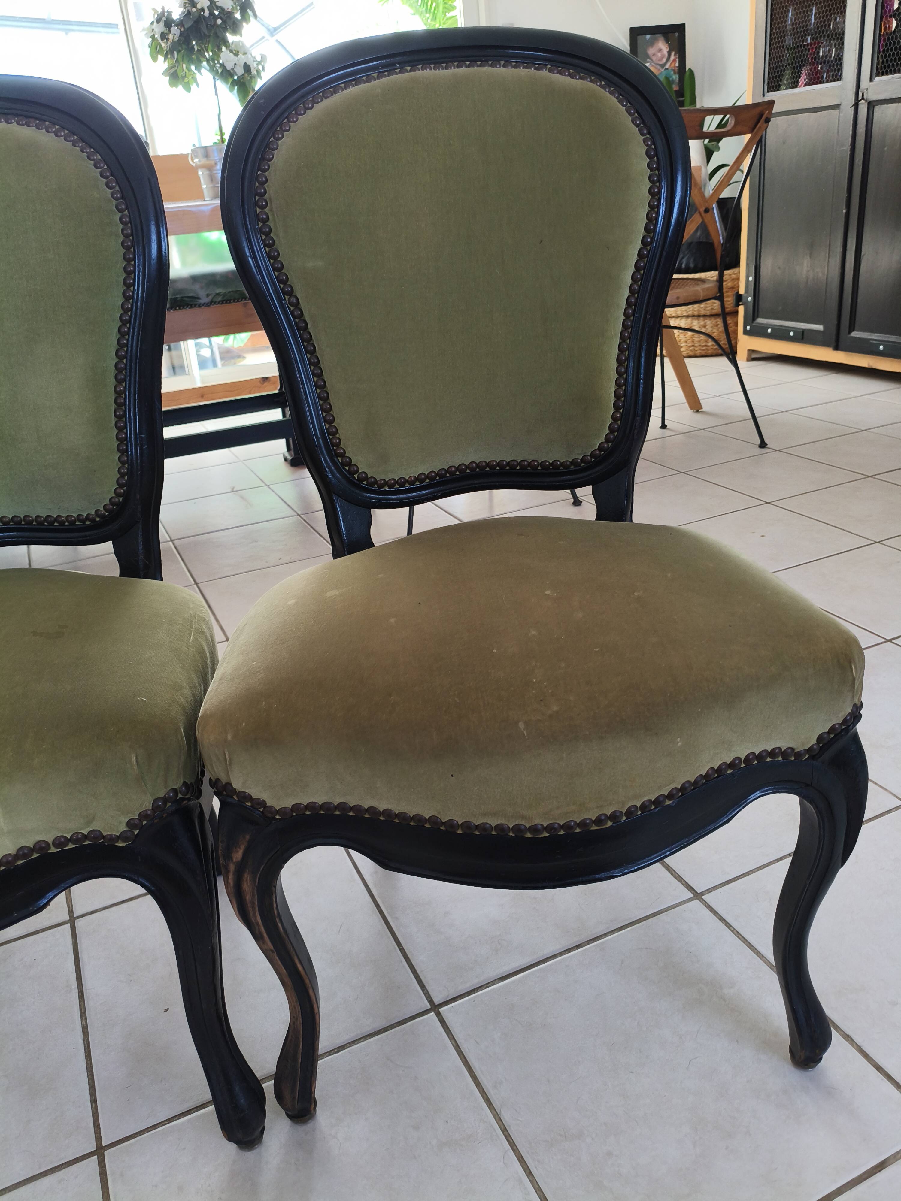 Set of 2 vintage Louis XV style chairs – Green velvet & black wood
