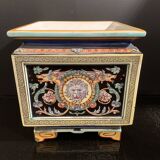 Sarreguemines, pot cache, gardener in earthenware XIXth