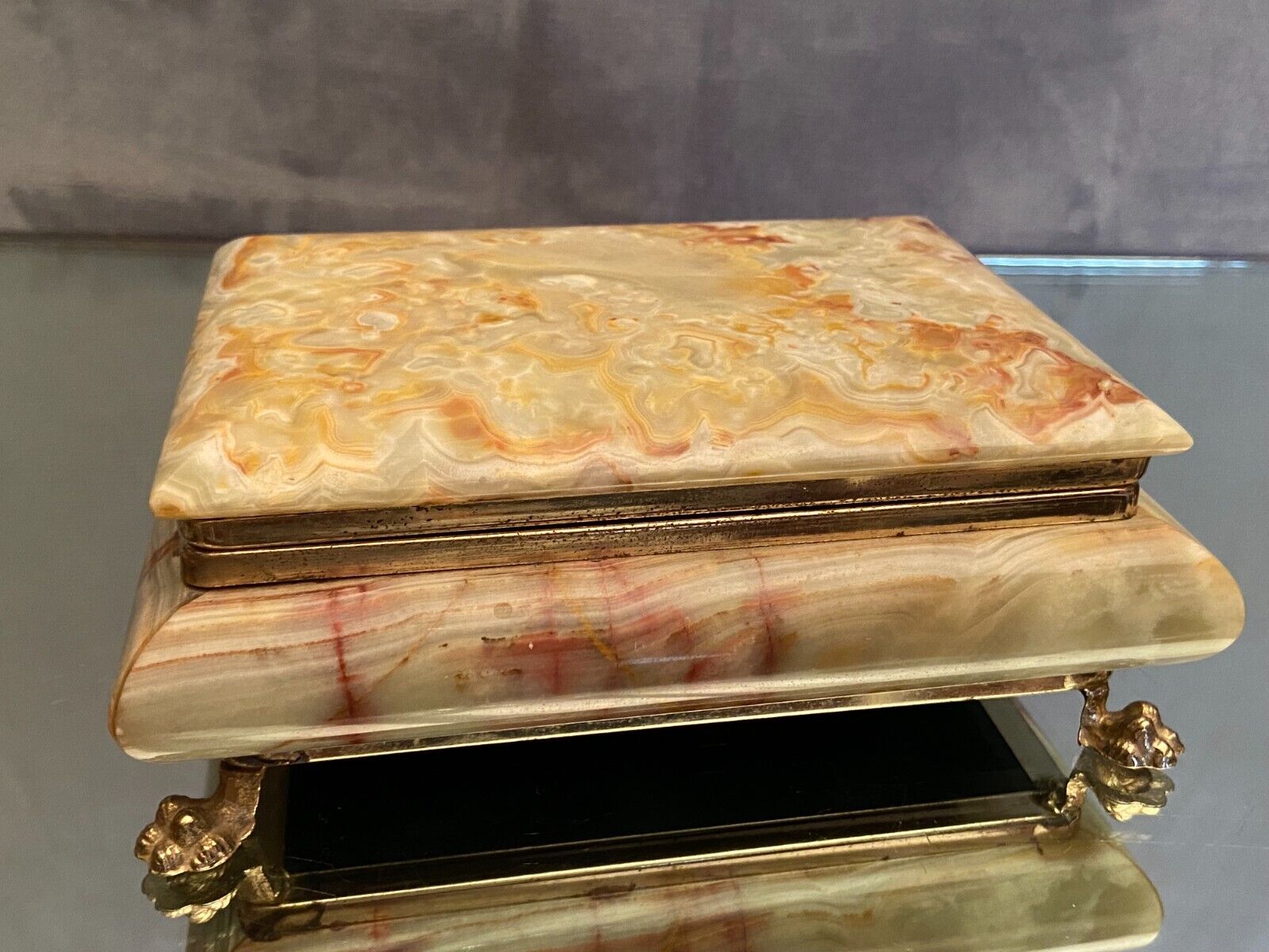 Onyx agate box on claw feet