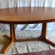 Table à manger ovale en teck - années 60/70