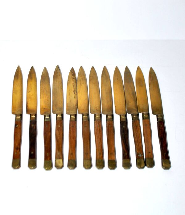 Lot de 12 couteaux à fromage vintage dorés en laiton et bois 1950 Coutelier Martin