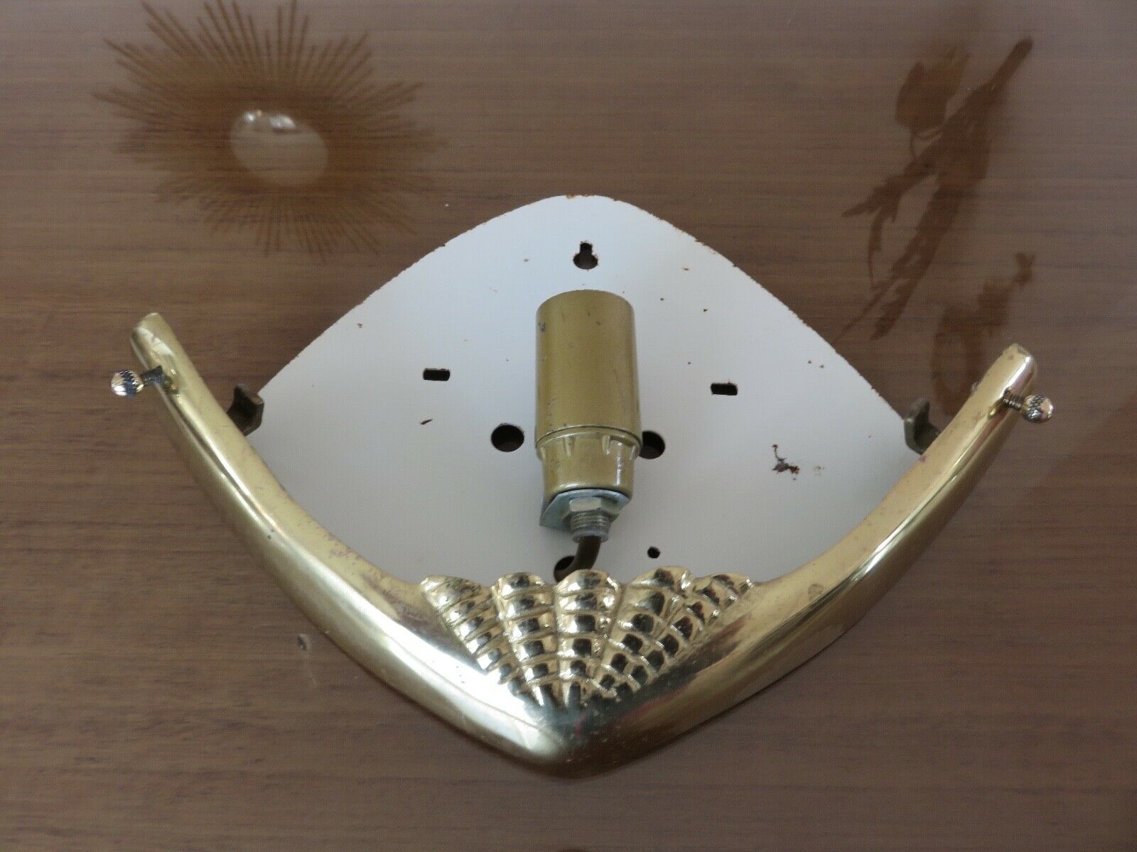 Wall light "shell" art deco brass and frosted glass 70s