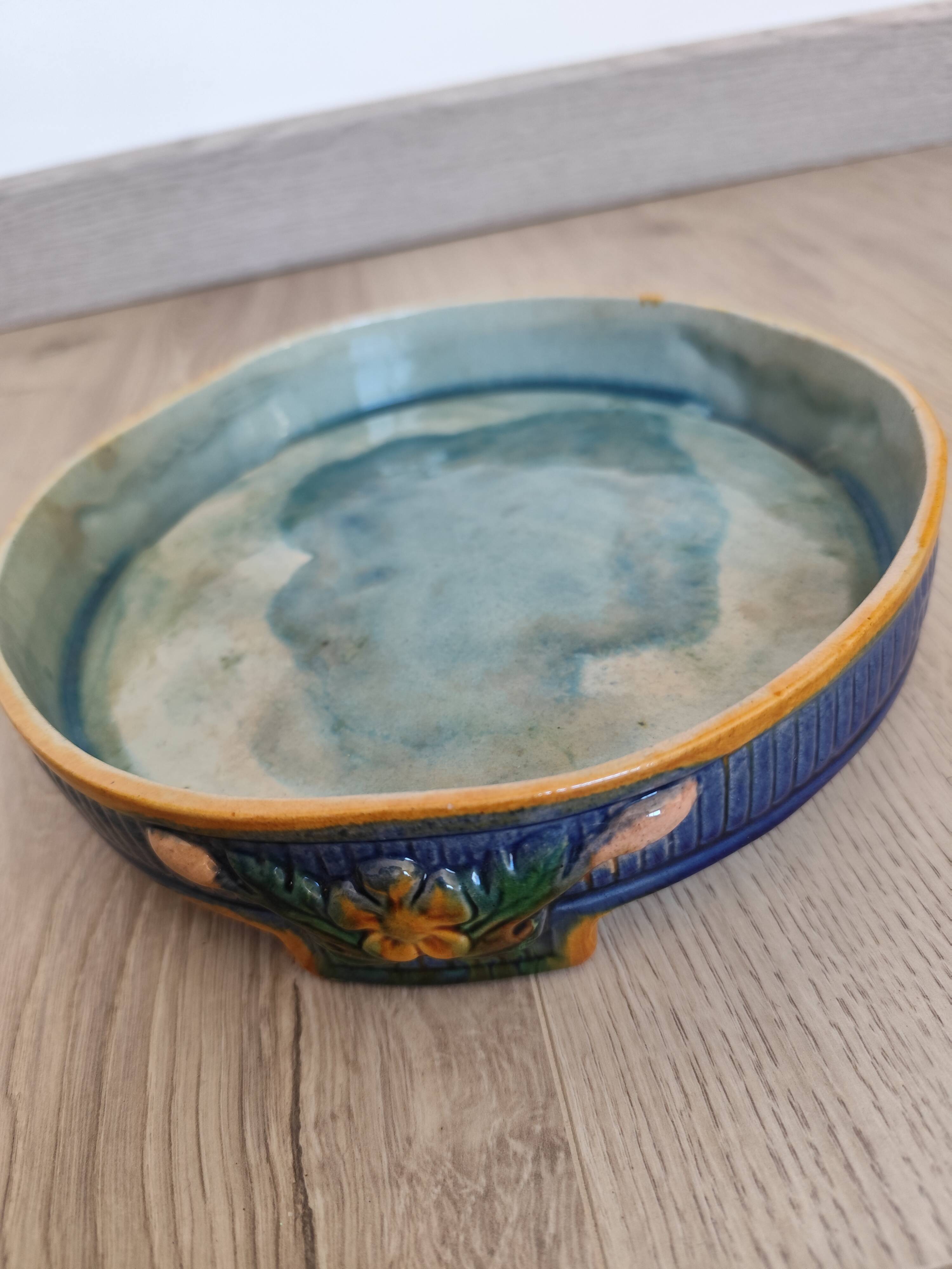 Antique Victorian Art Majolica Earthenware Cheese Cover with Dish