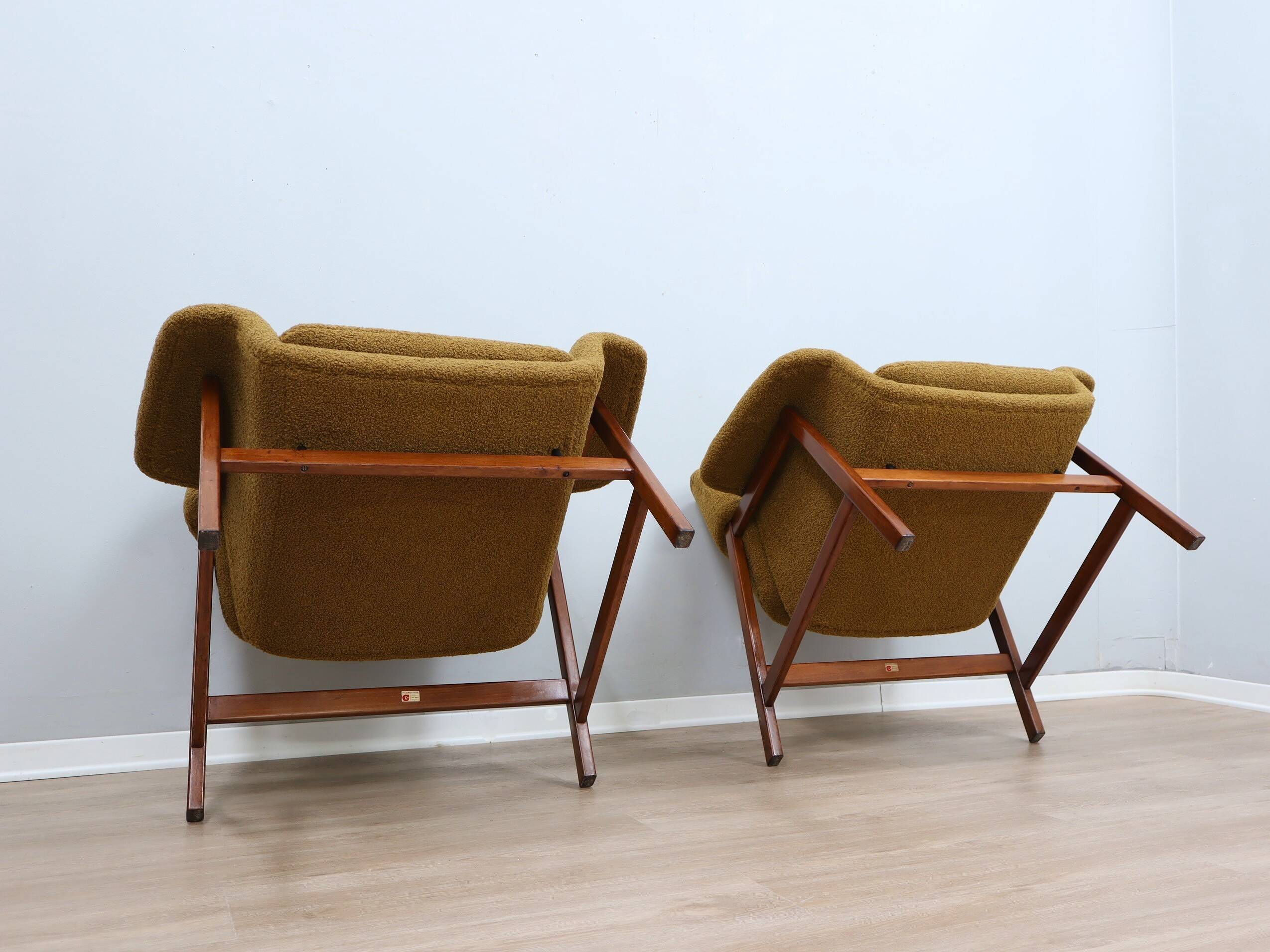 Pair 849 armchairs Gianfranco Frattini for Cassina Meda 1950s
