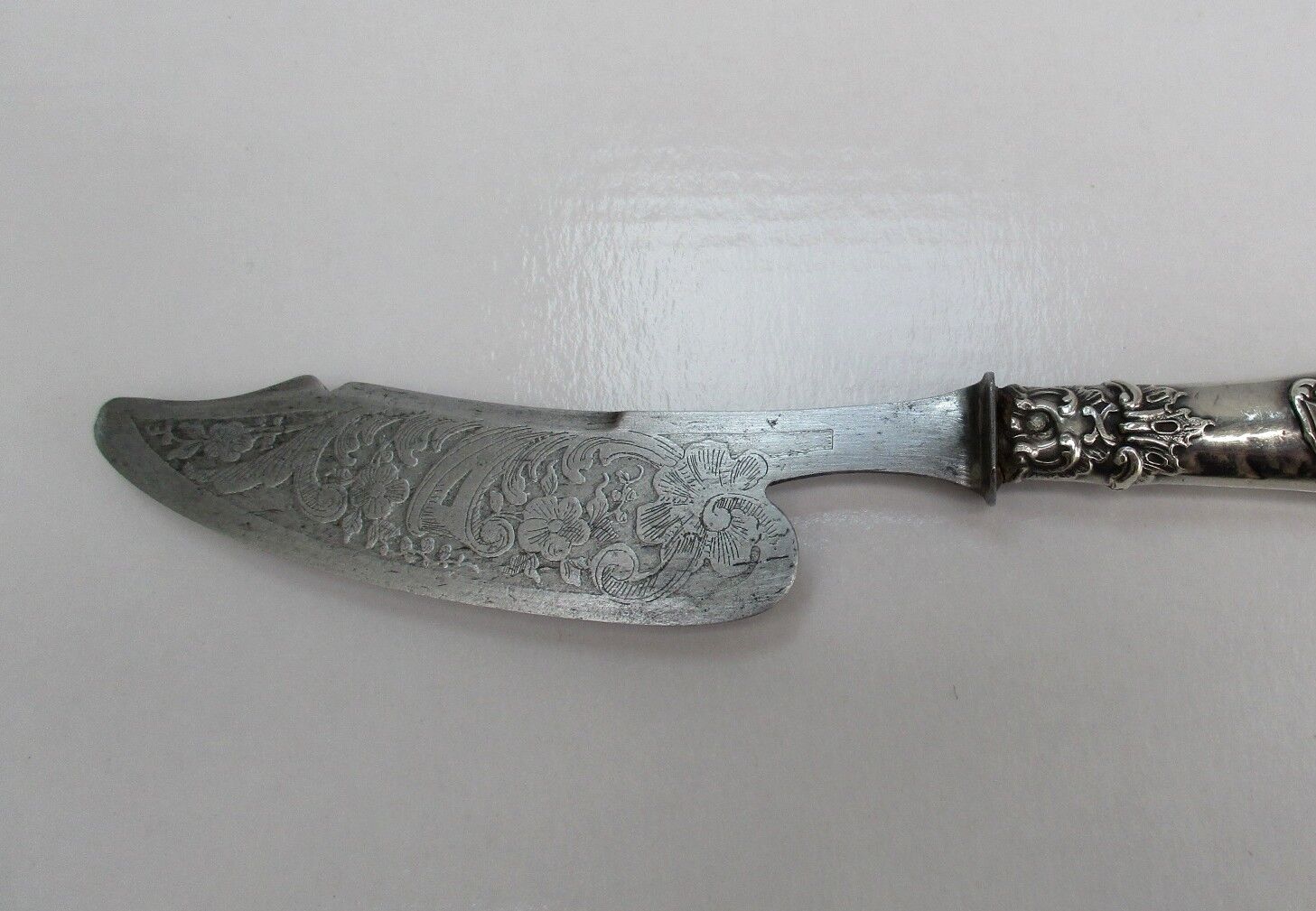 Butter Knife Chiseled Blade, Sleeve Silver Filled - Ecrin