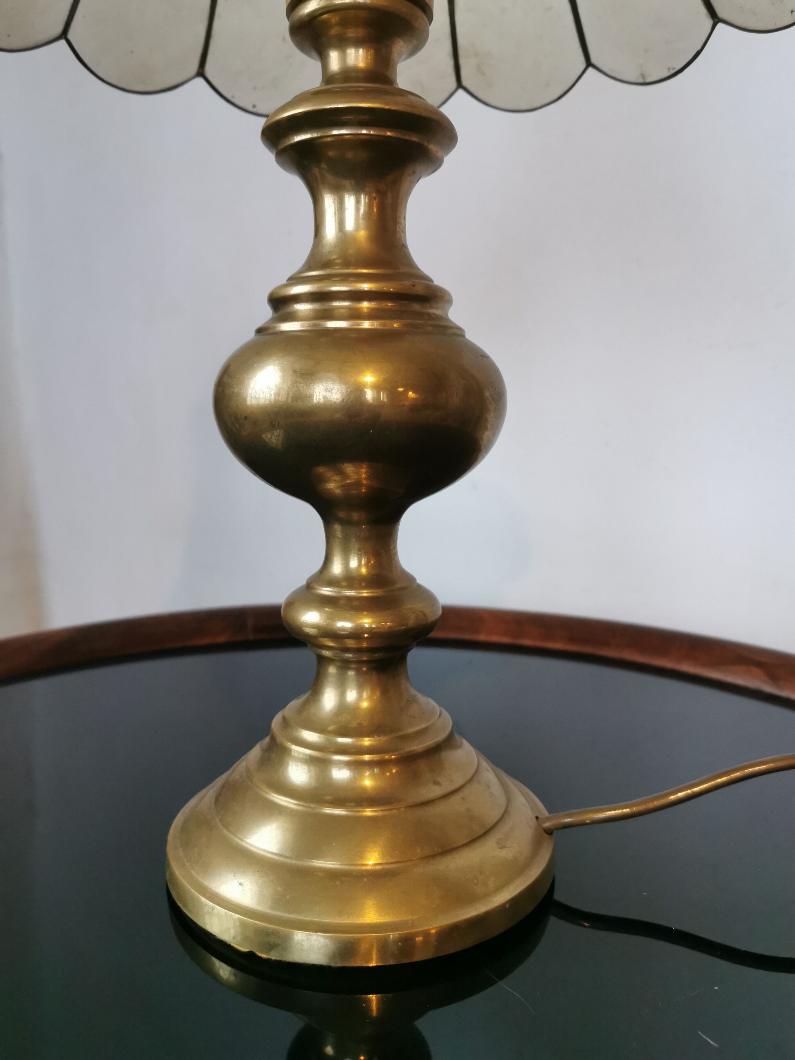 Brass lamp and mother-of-pearl lampshade circa 1970/80