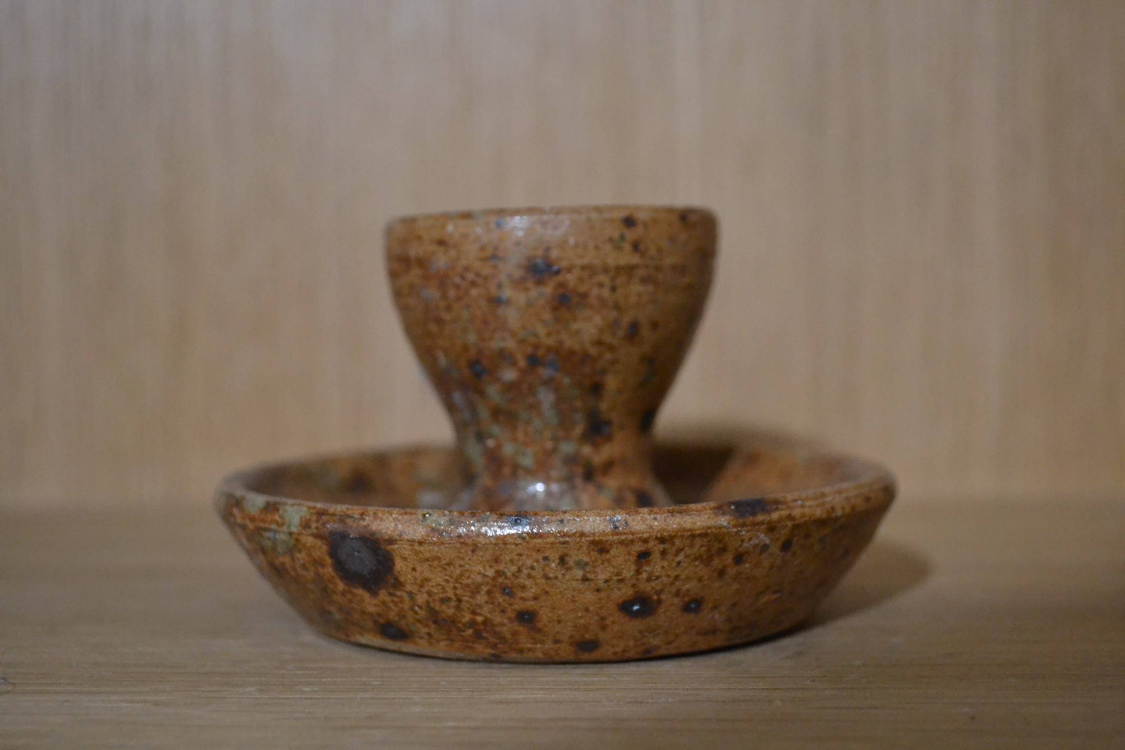 Set of 2 stoneware egg cups