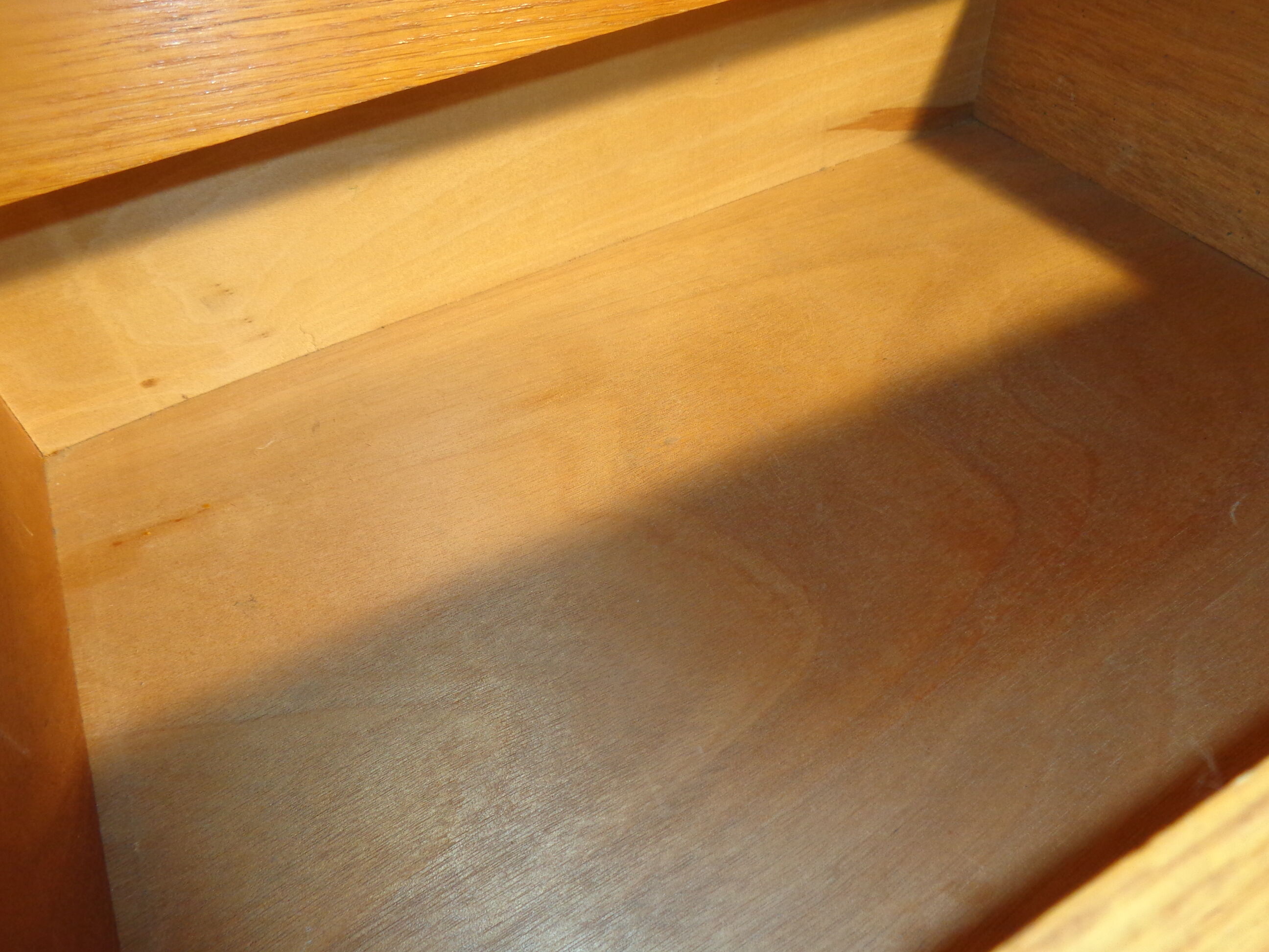 Chest of drawers vintage wood and rattan of the 50 feet compass