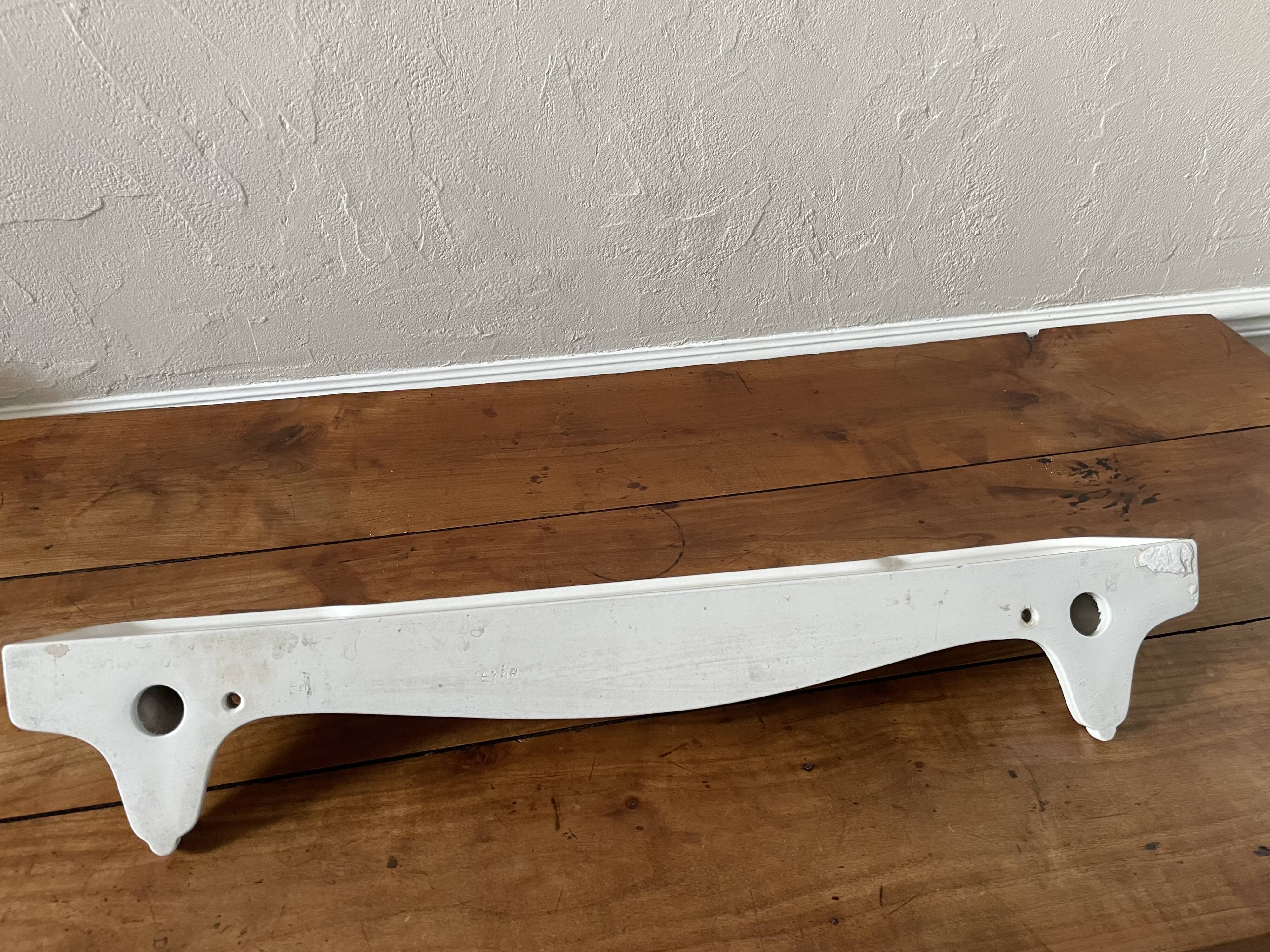 Bathroom shelf