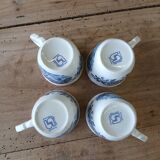 4 tasses et soucoupes anciennes