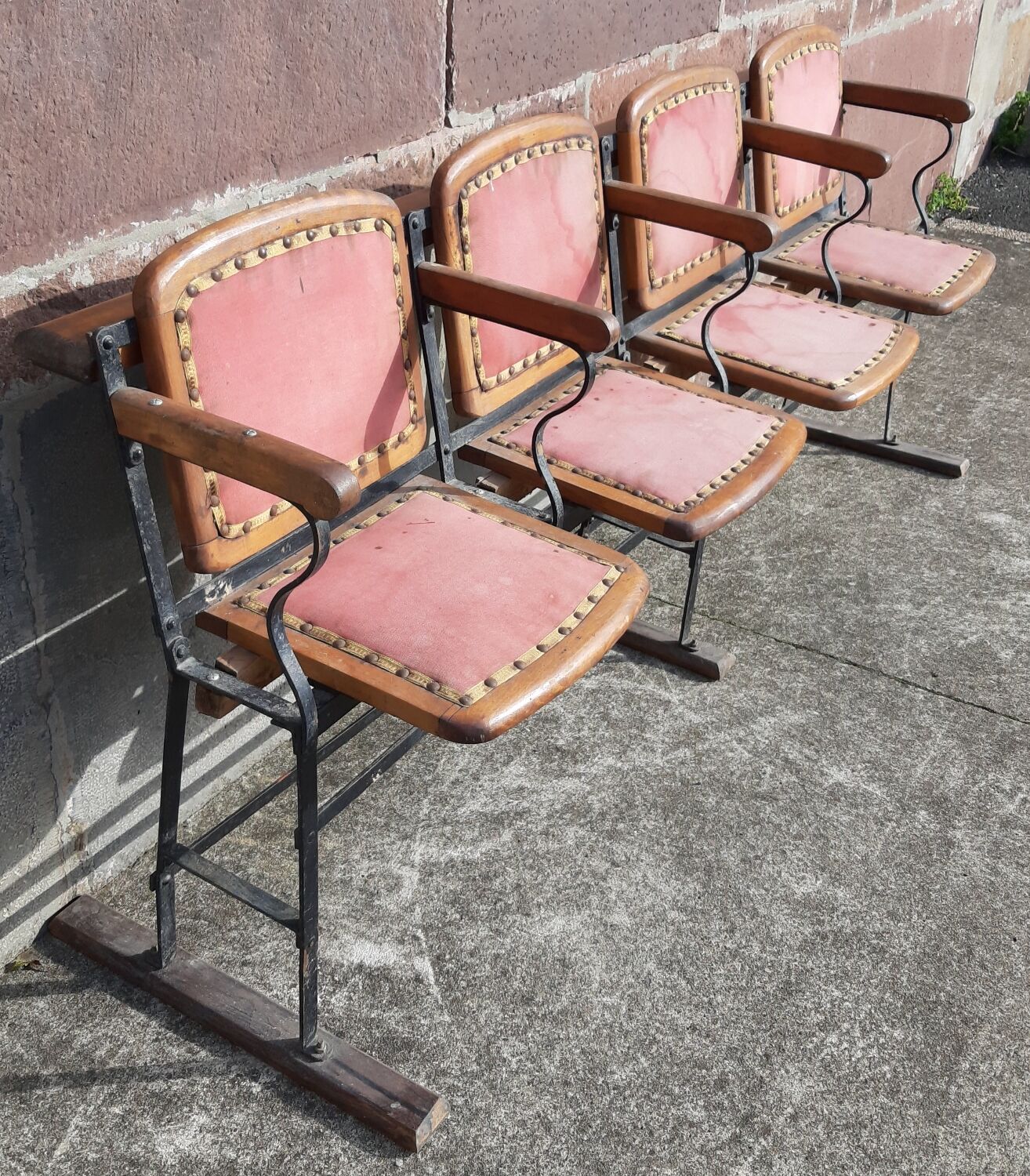 4 seater cinema bench