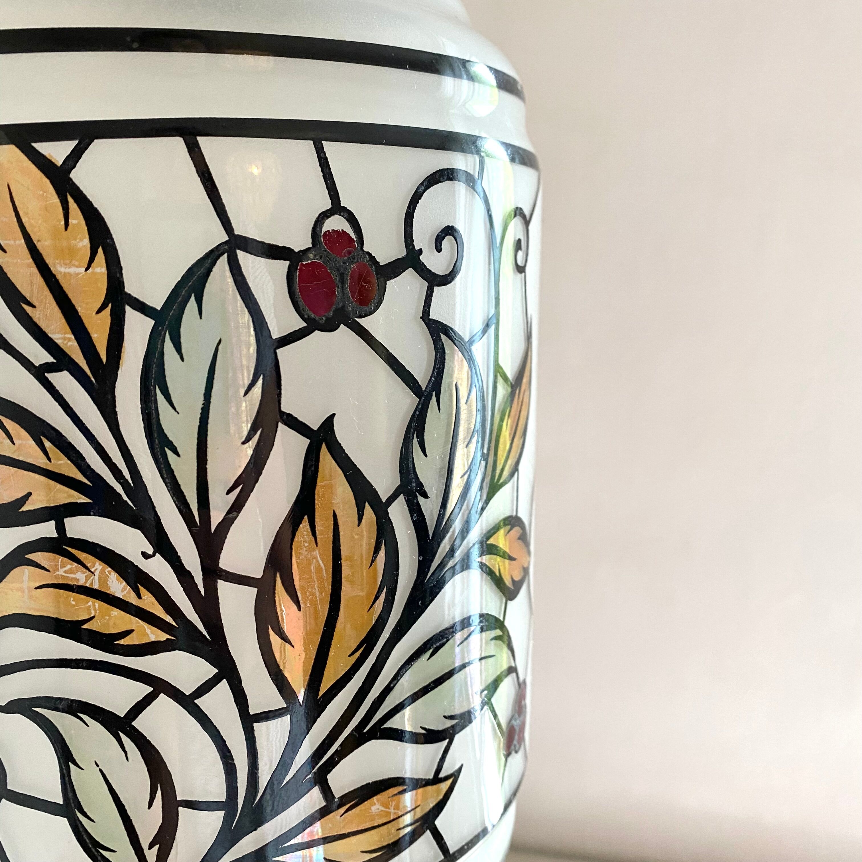 Vintage stained glass style pendant lamp