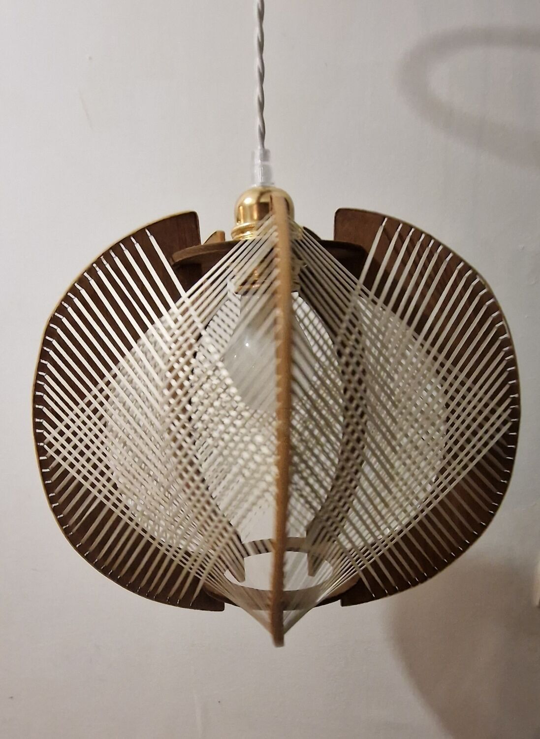 Scandinavian woven suspension lamp