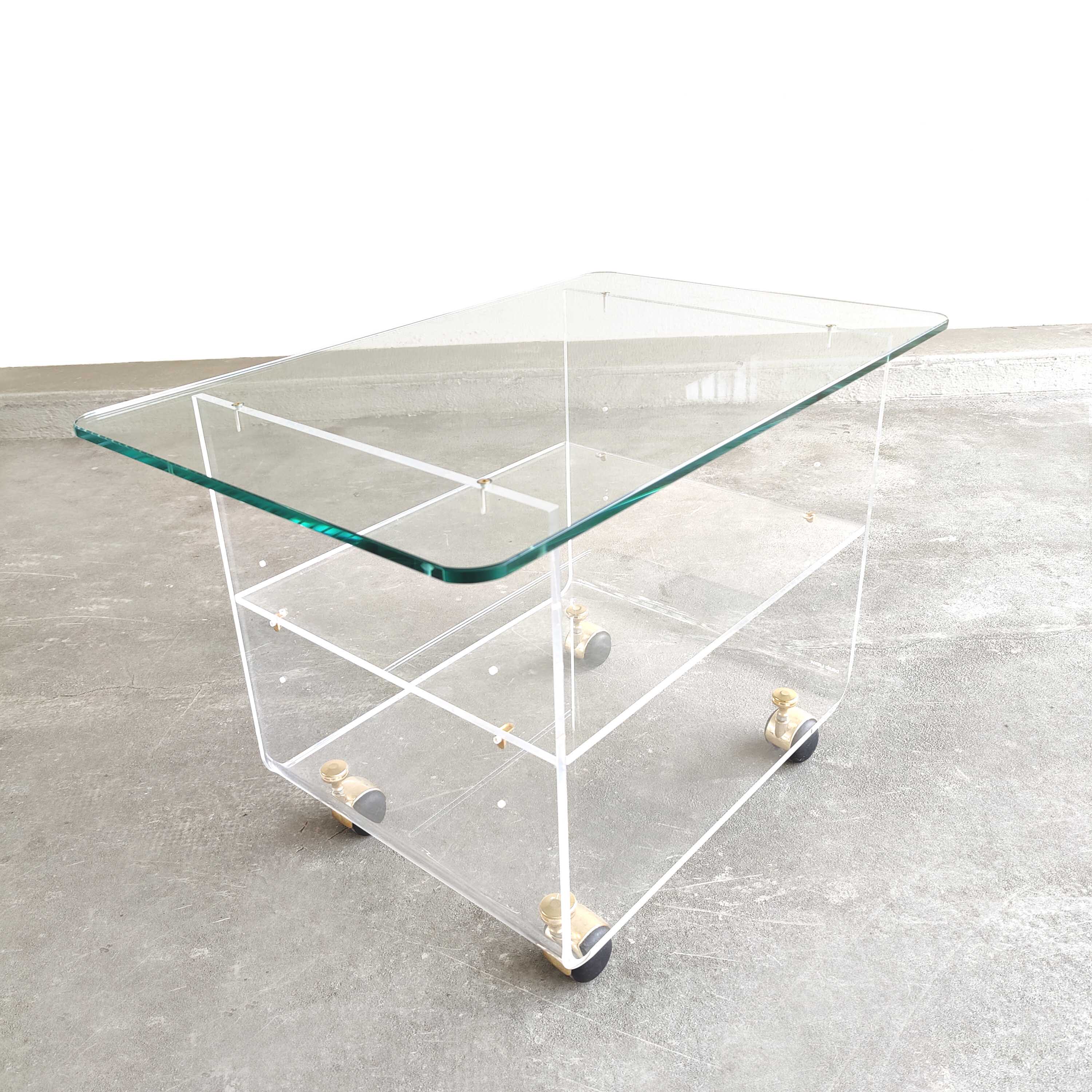 Transparent platinum service David Lange