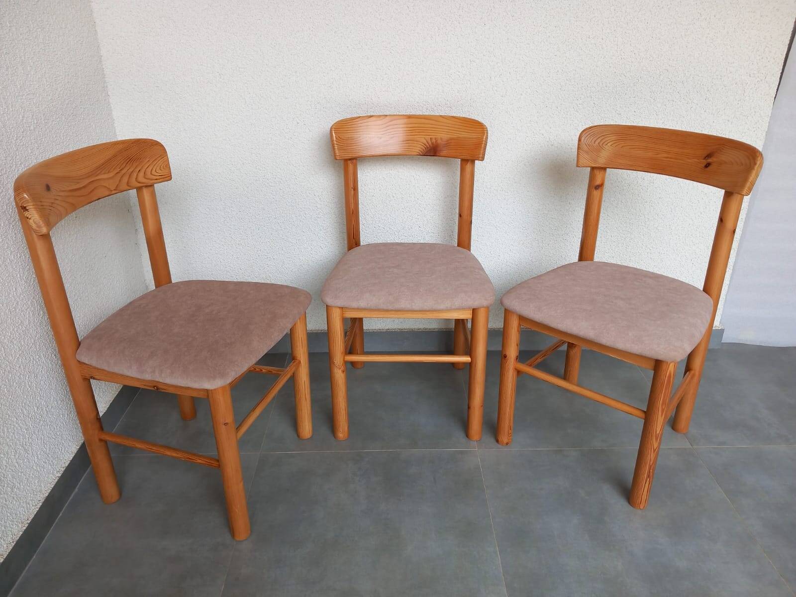 Danish pine chairs from the 1980s