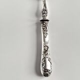 Silver Fish Scoop | Rocaille Handle & Chiseled Decor