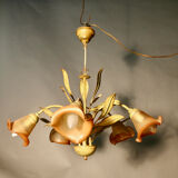 Chandelier leaf décor with 5 tulips of light