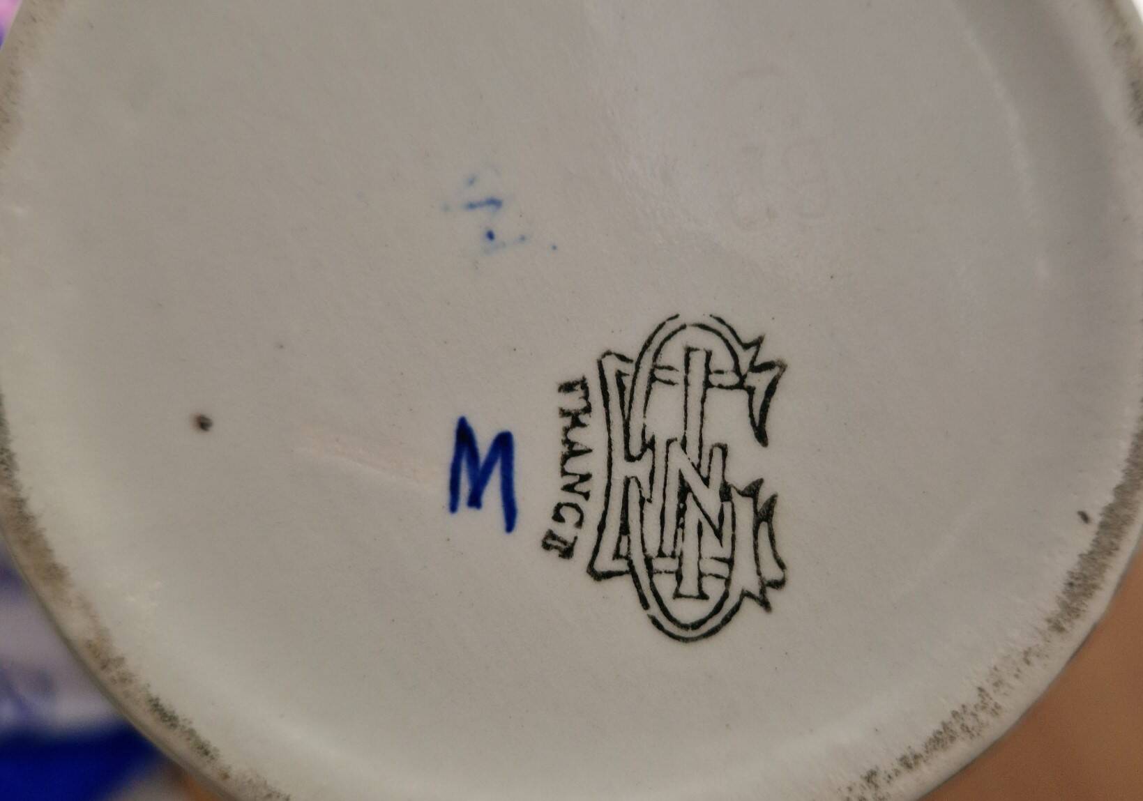 Important pair of Renaissance vases in Gien earthenware – early 20th century