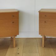 Set de 2 tables de chevet du milieu du siècle