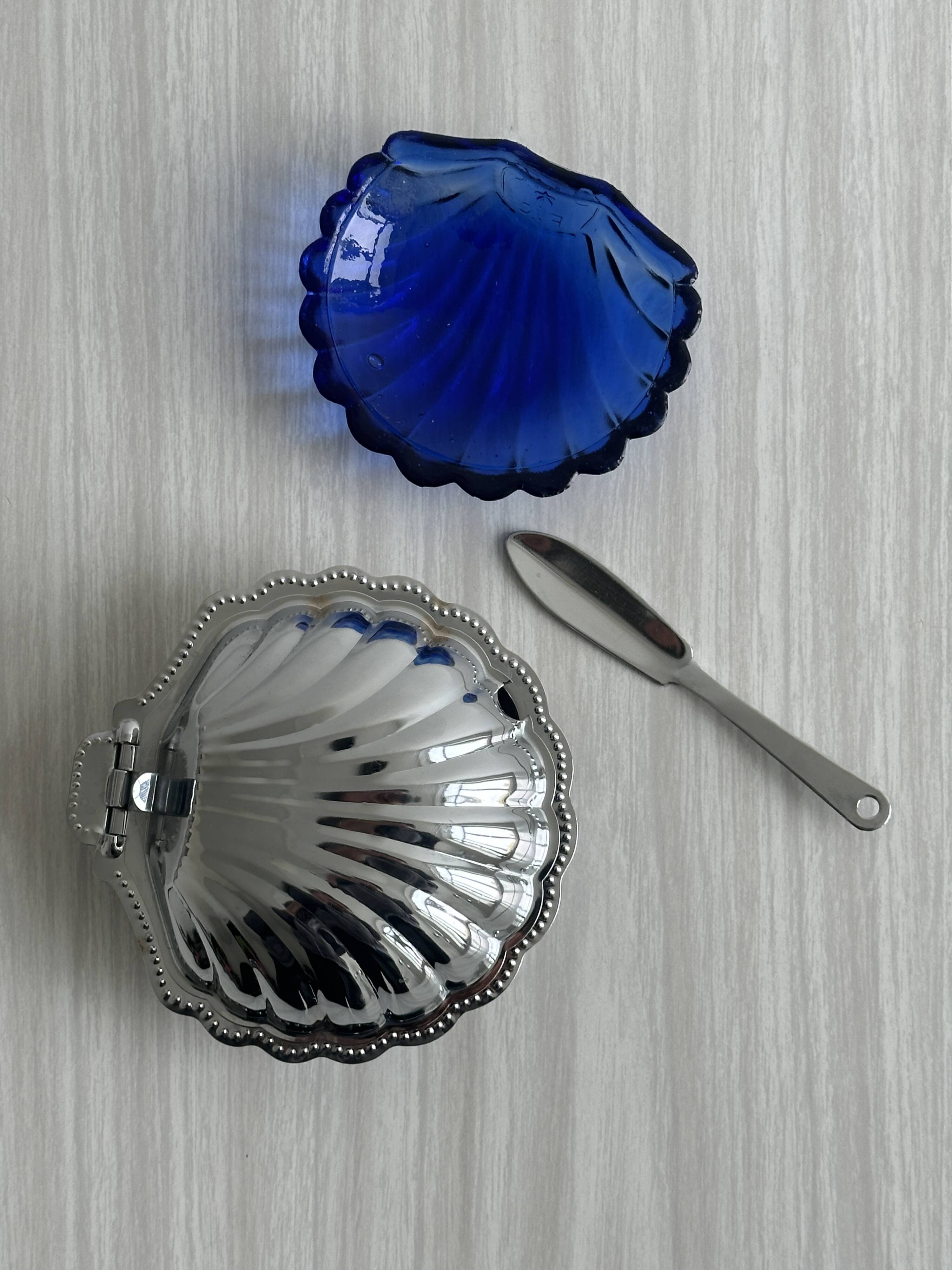 Antique shell butter dish in silver metal and blue glass