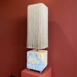 Base stuck blue beige marble-plaster, fringed lampshade Houles, 21st century.