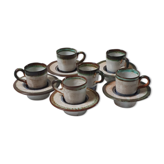 Saucers and coffee cups