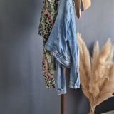 Parrot coat rack