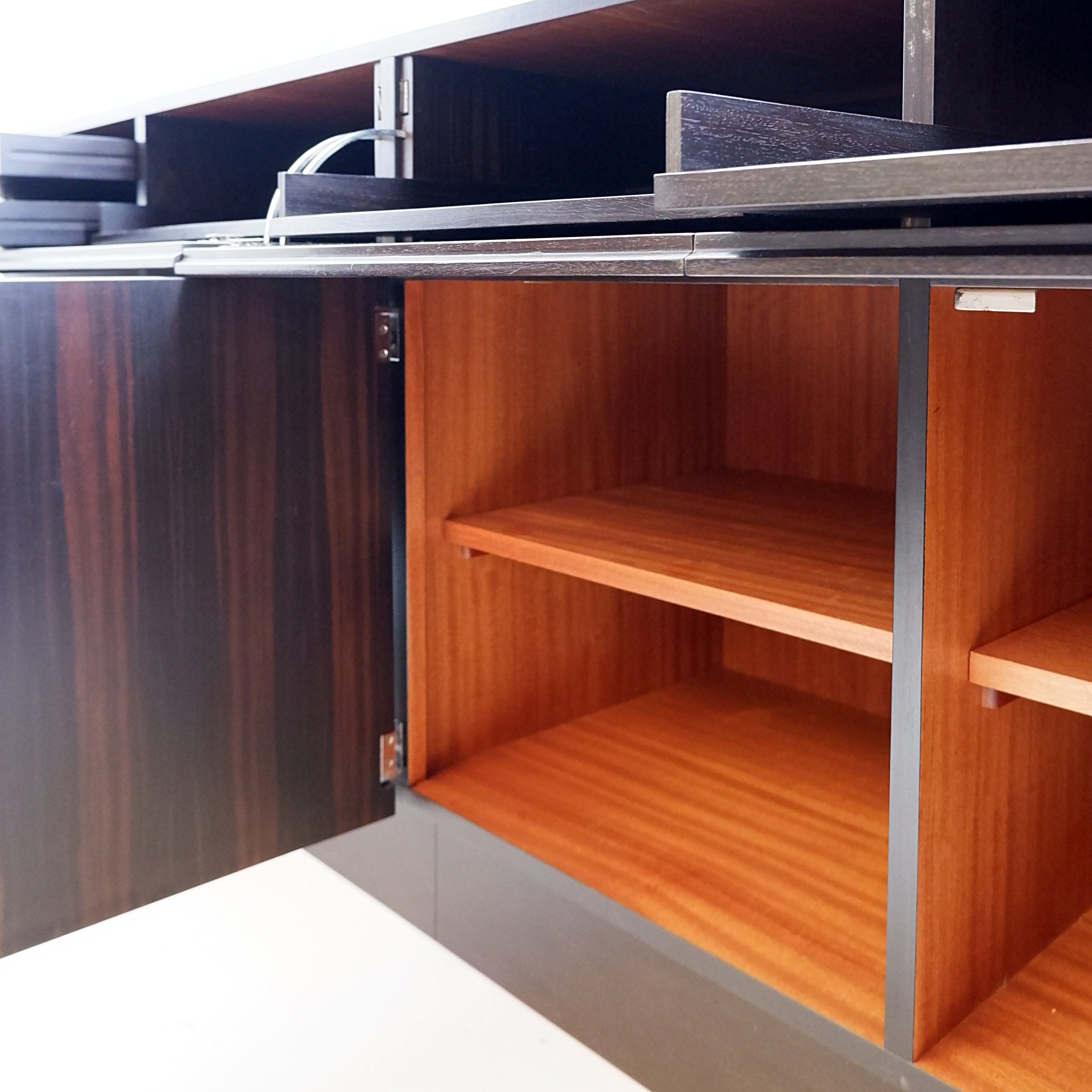Modernist enfilade with 4 doors by De Coene - 1960s