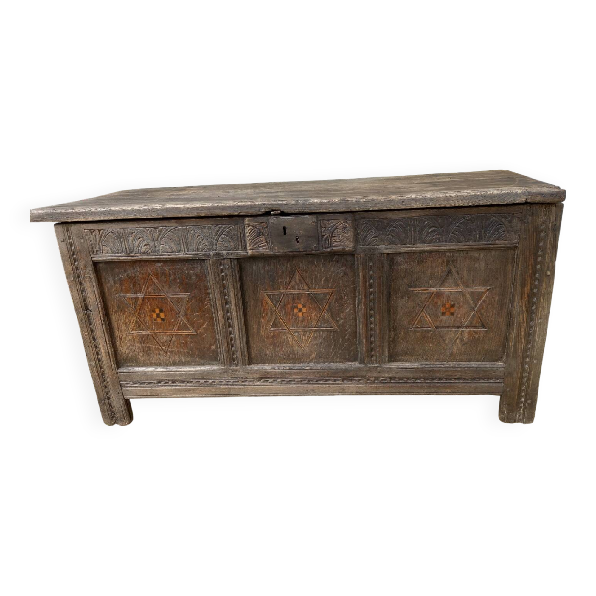 Large 17th century oak chest