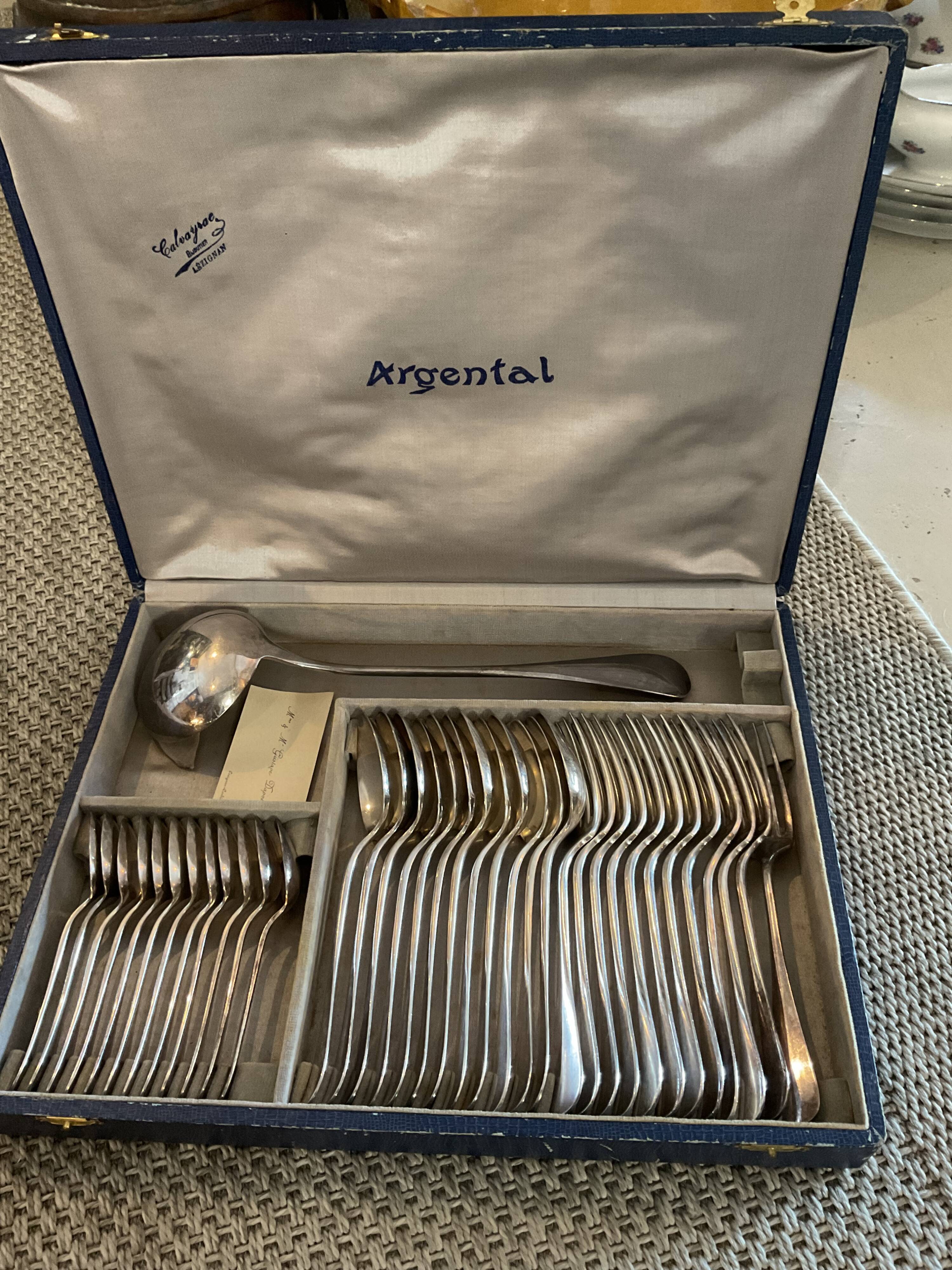 Old housewife, silver metal, 37 pieces. N°3