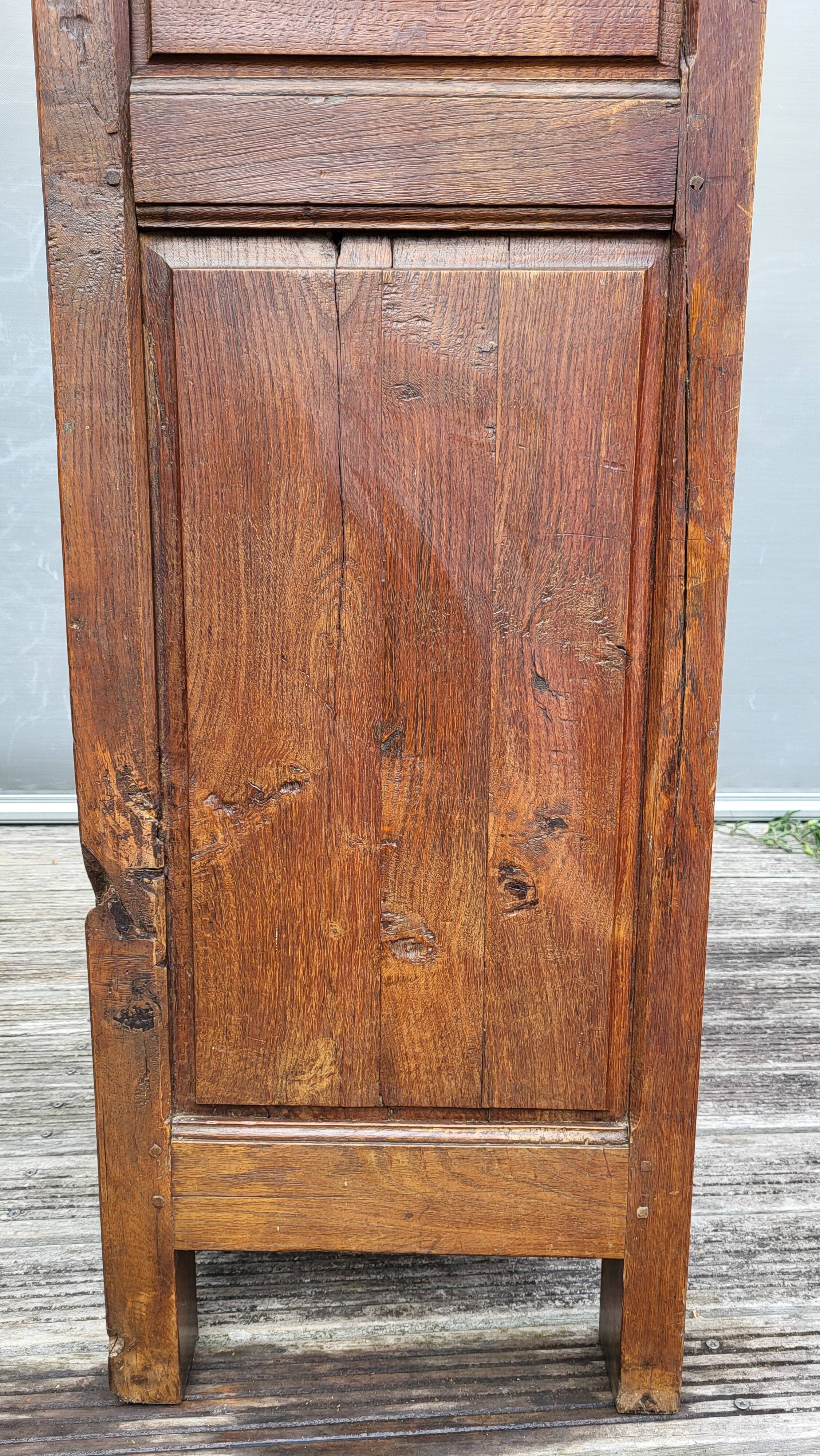 Large "Standing Man" in solid oak from the 18th century