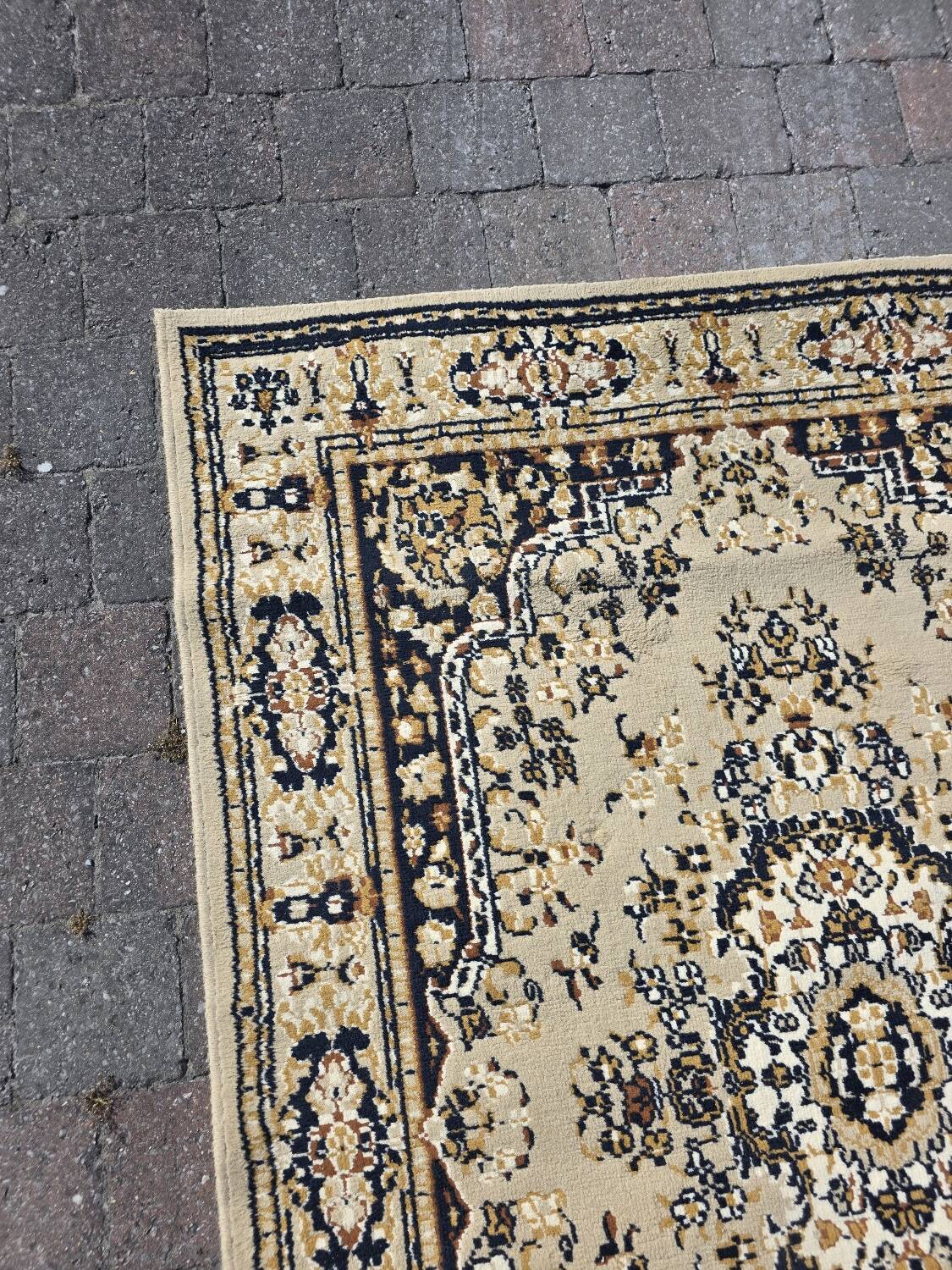Mid-20th century carpet