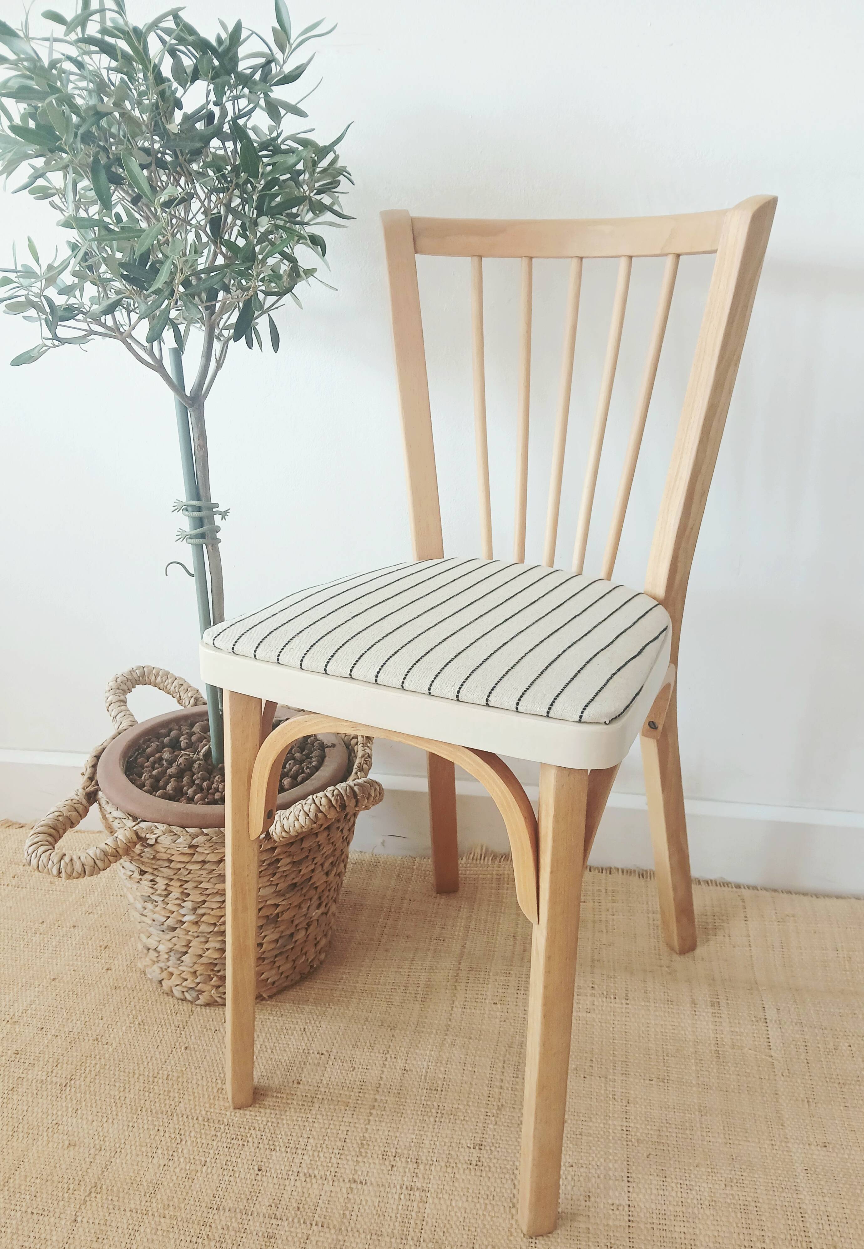 2 Baumann bistro chairs