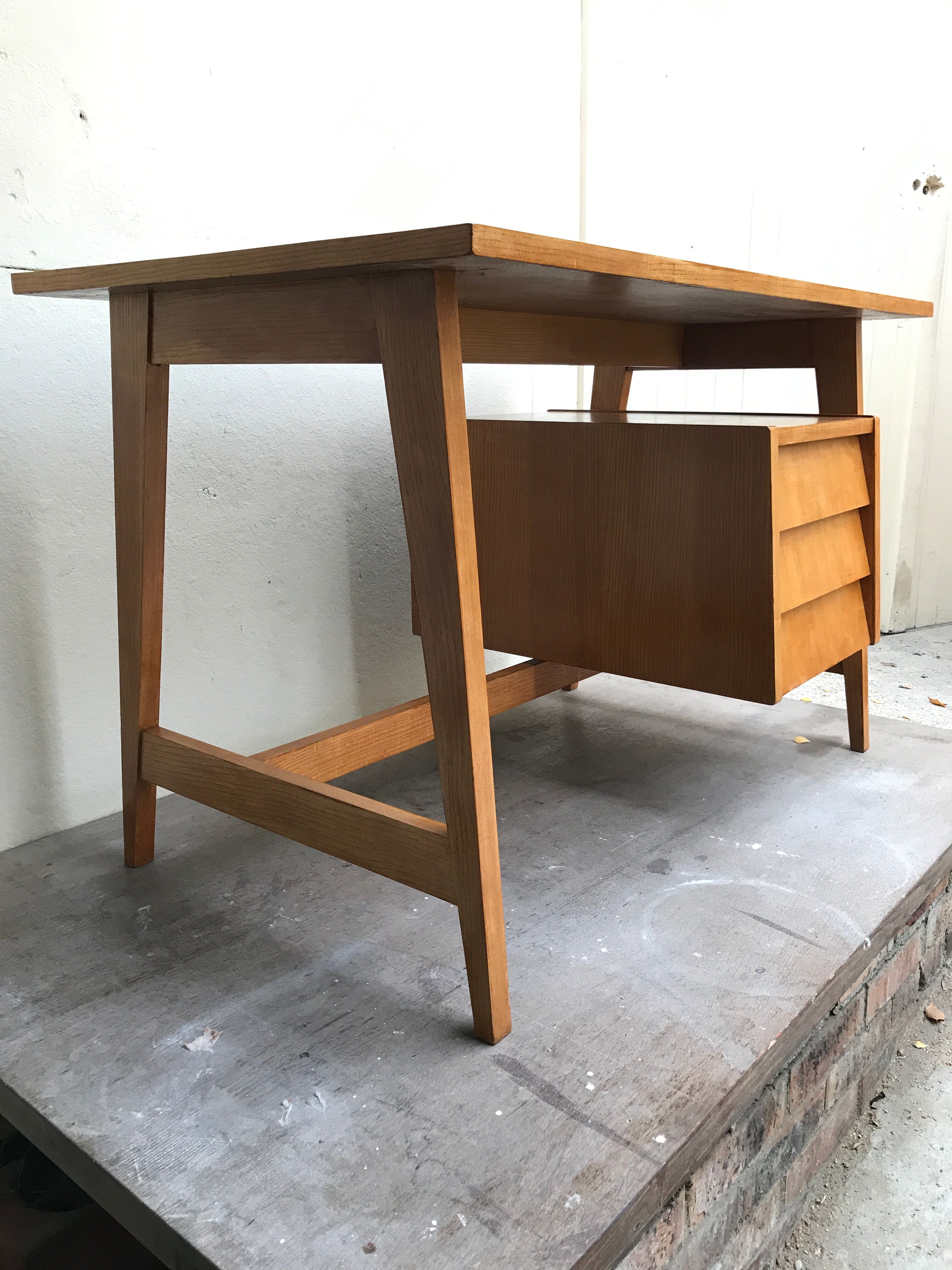 Desk feet vintage compass