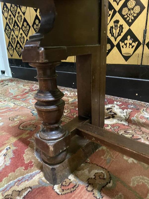 Small Louis XIII child's church bench