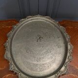 Large 20th century oriental tea tray engraved in metal color Width 66 cm