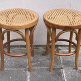 Paire de tabourets cannés en bois courbé