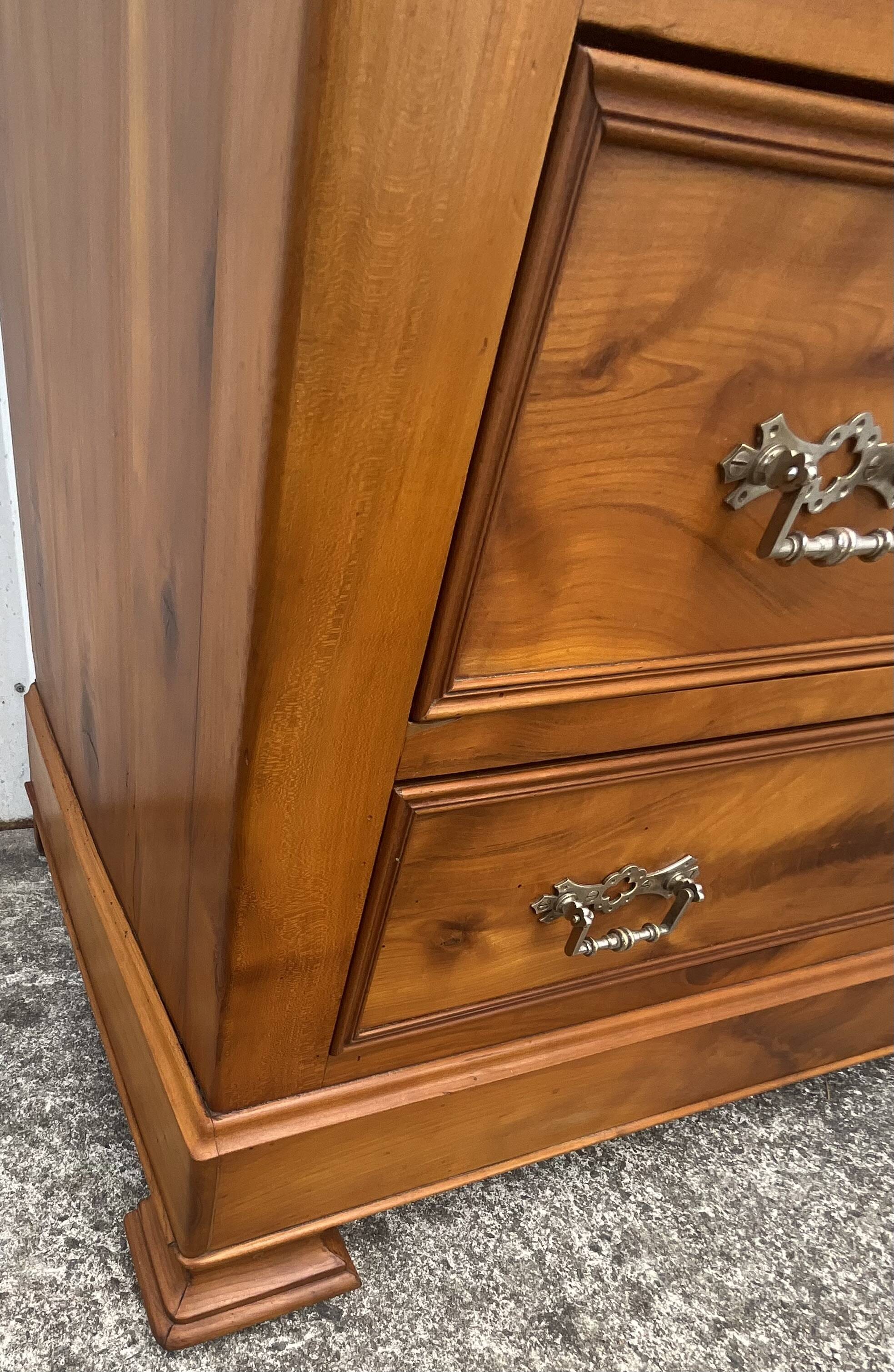 Louis-Philippe chest of drawers in cherry burl and Pyrenees marble top f