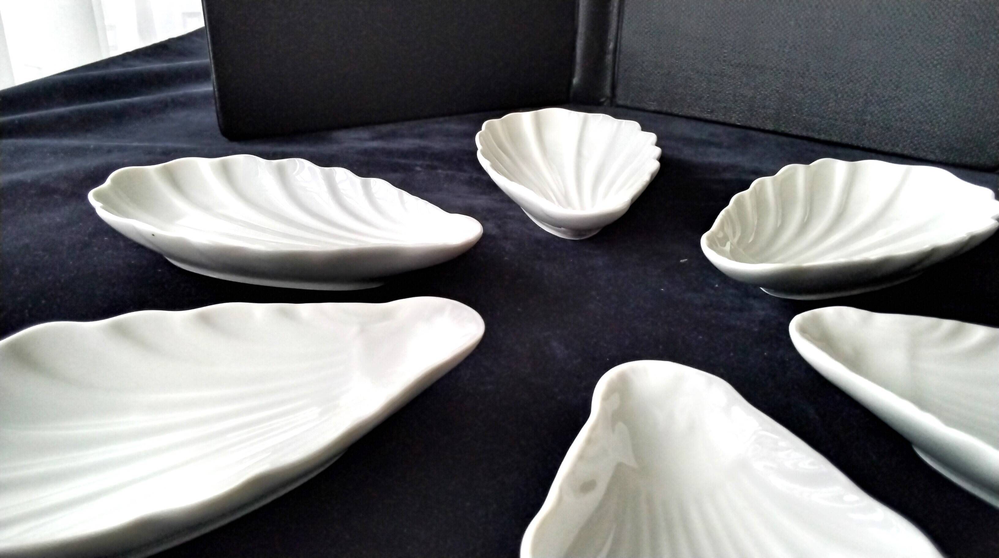 6 Pillivuyt white porcelain avocado bowls