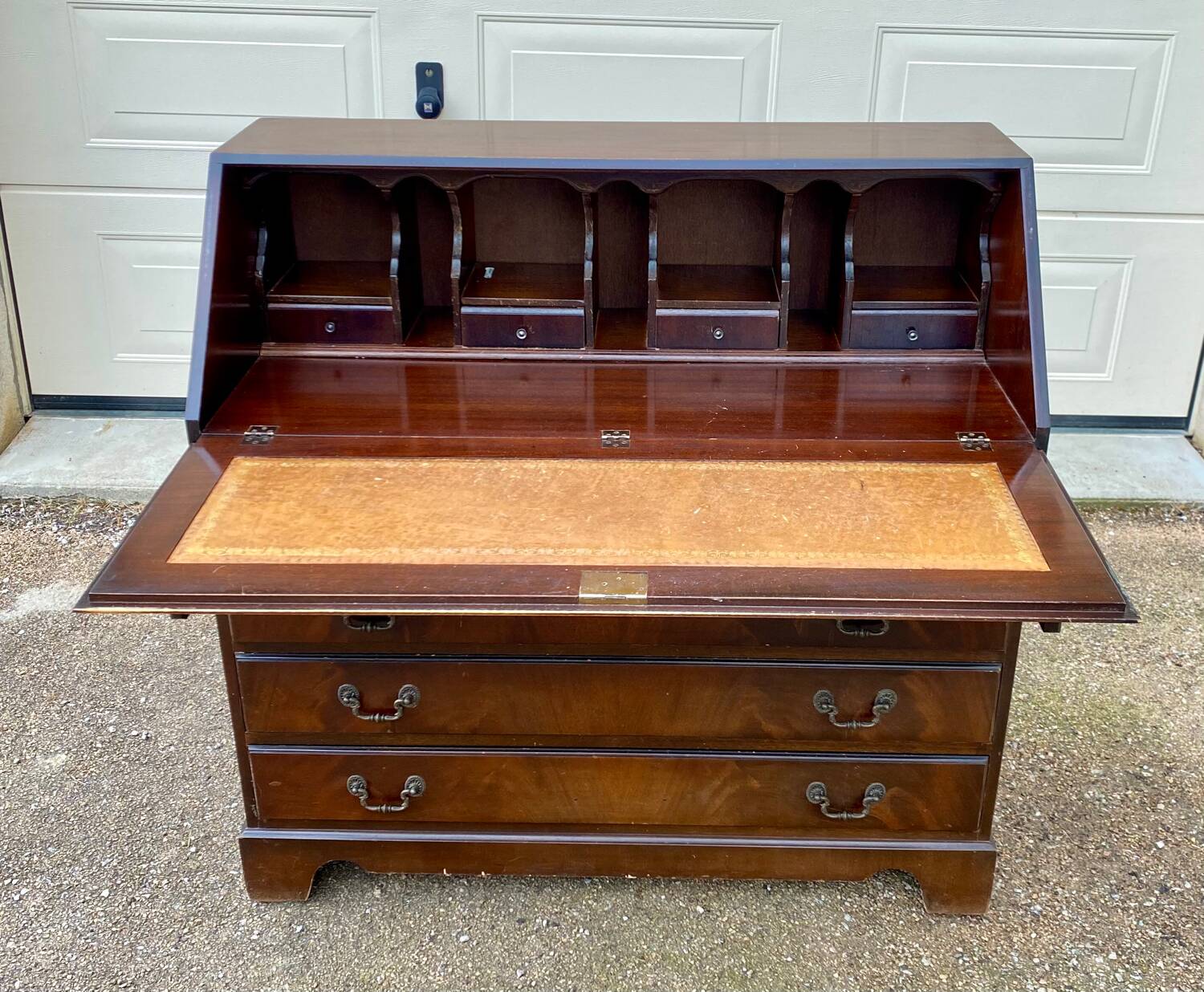 Secretary, chest of drawers, desk, scribe in solid mahogany