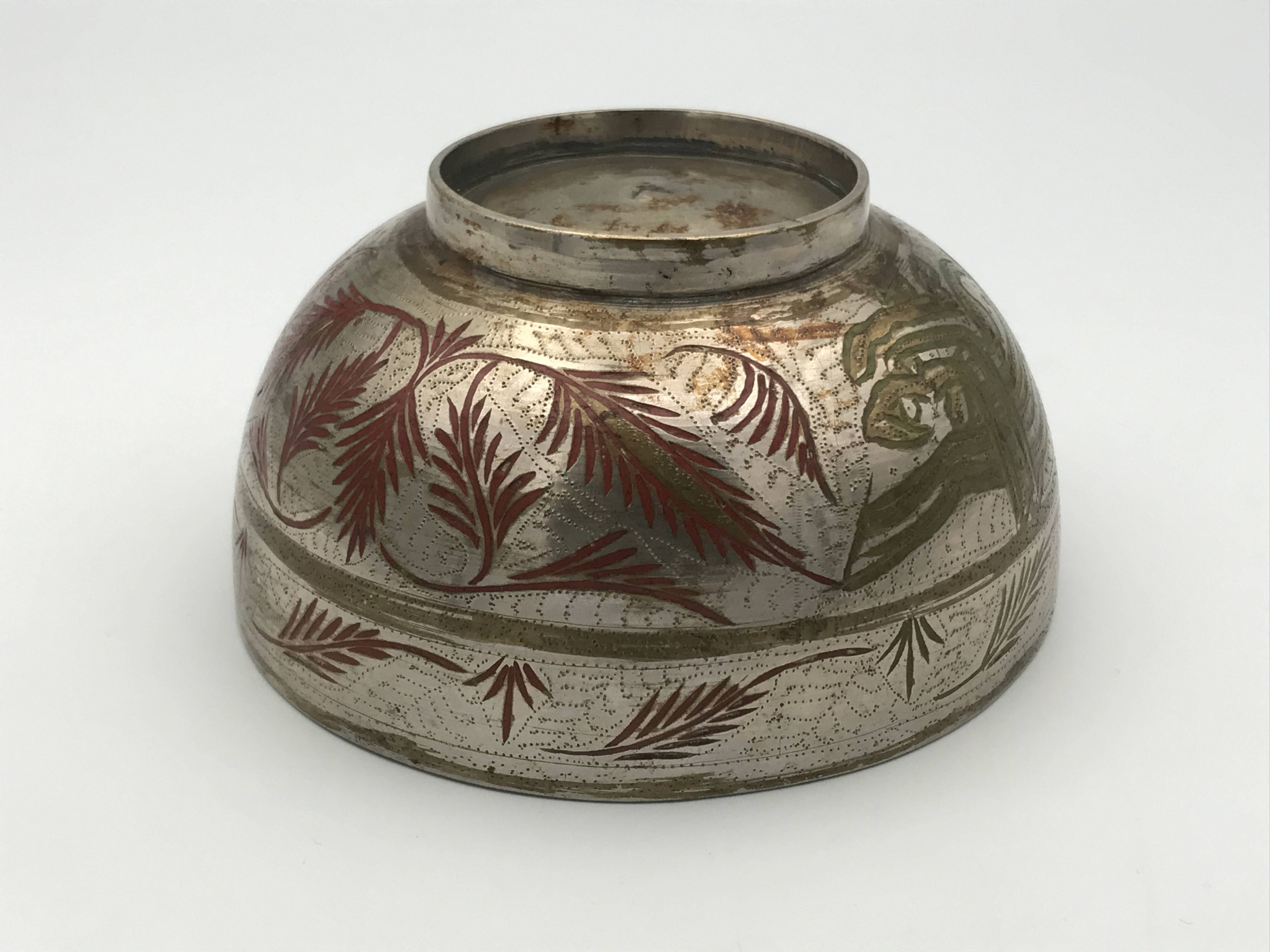 Antique ISLAMIC BOWL in tinned BRASS with engraved decoration and colored patterns