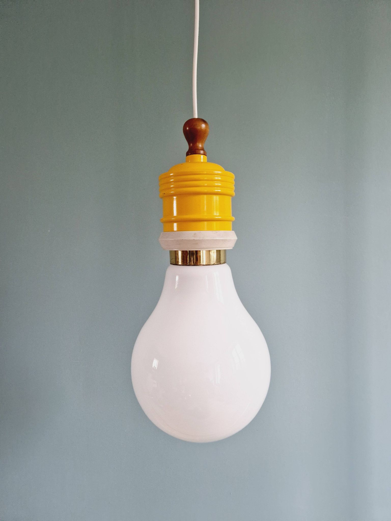 Opaline bulb pendant light, Metalarte, 1980s